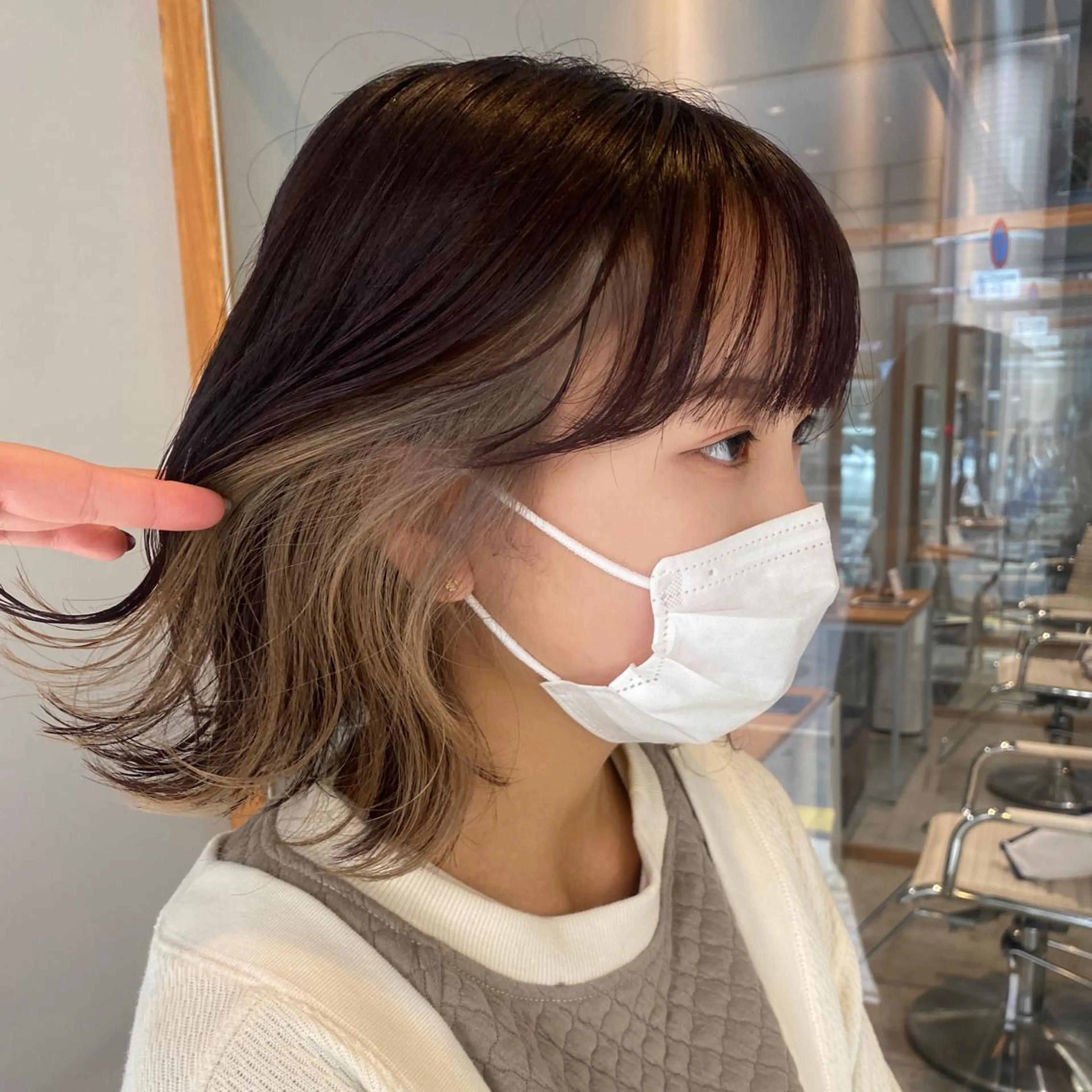 ショート ヘアカラー F-card所属・shiga mariaのヘアスタイル