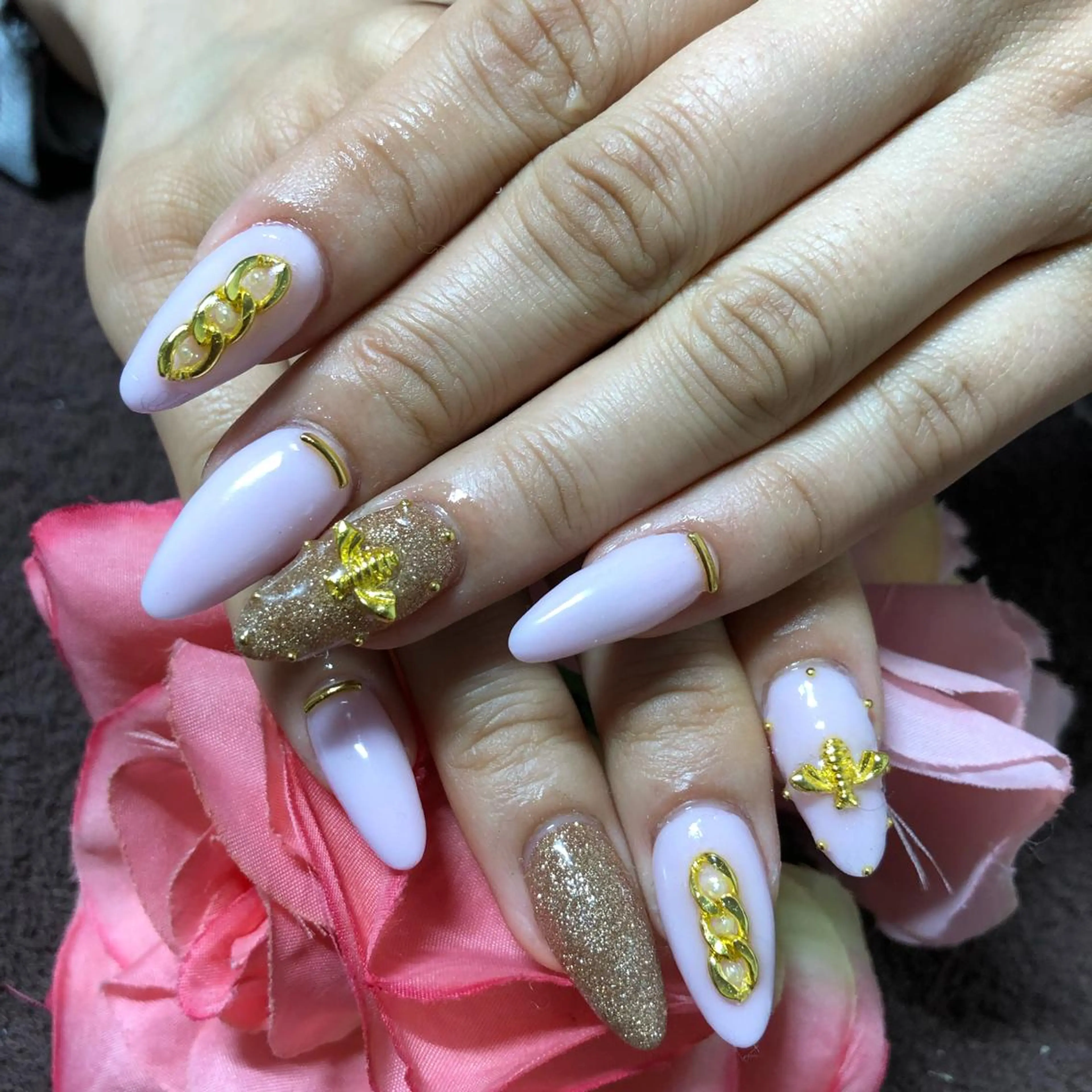 ミディアム ネイル ハンドネイル 《LB》ラブリエ Nail&eyeのマツエク・マツパデザイン