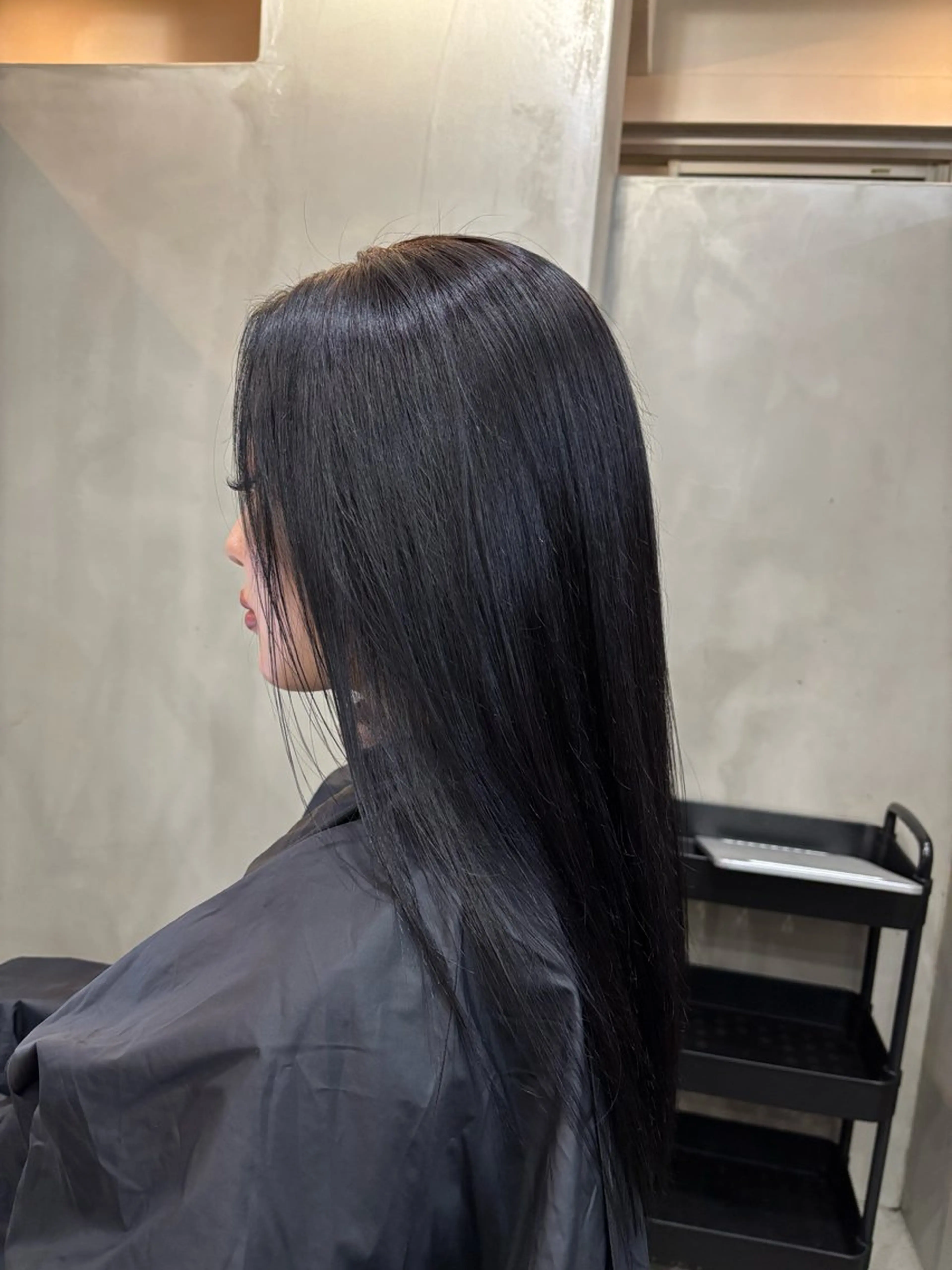 セミロング カラー 黒髪 韓国風ヘア ヘアカラー VOYAGE所属・中園 康のヘアスタイル