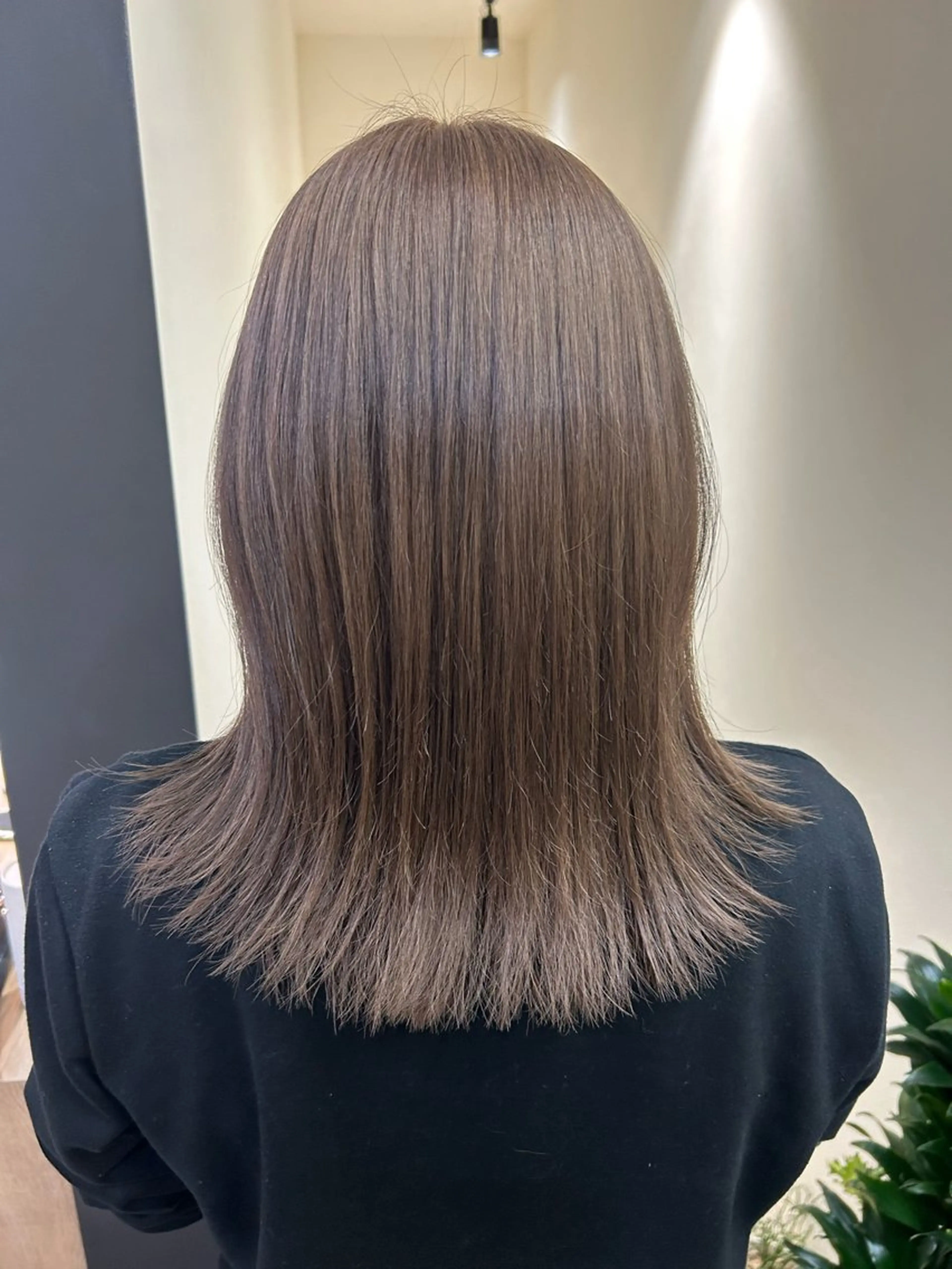 ロング カラー ブリーチ グレージュ カット ヘアカラー トリートメント hub hair レイヤー/透明感のヘアスタイル