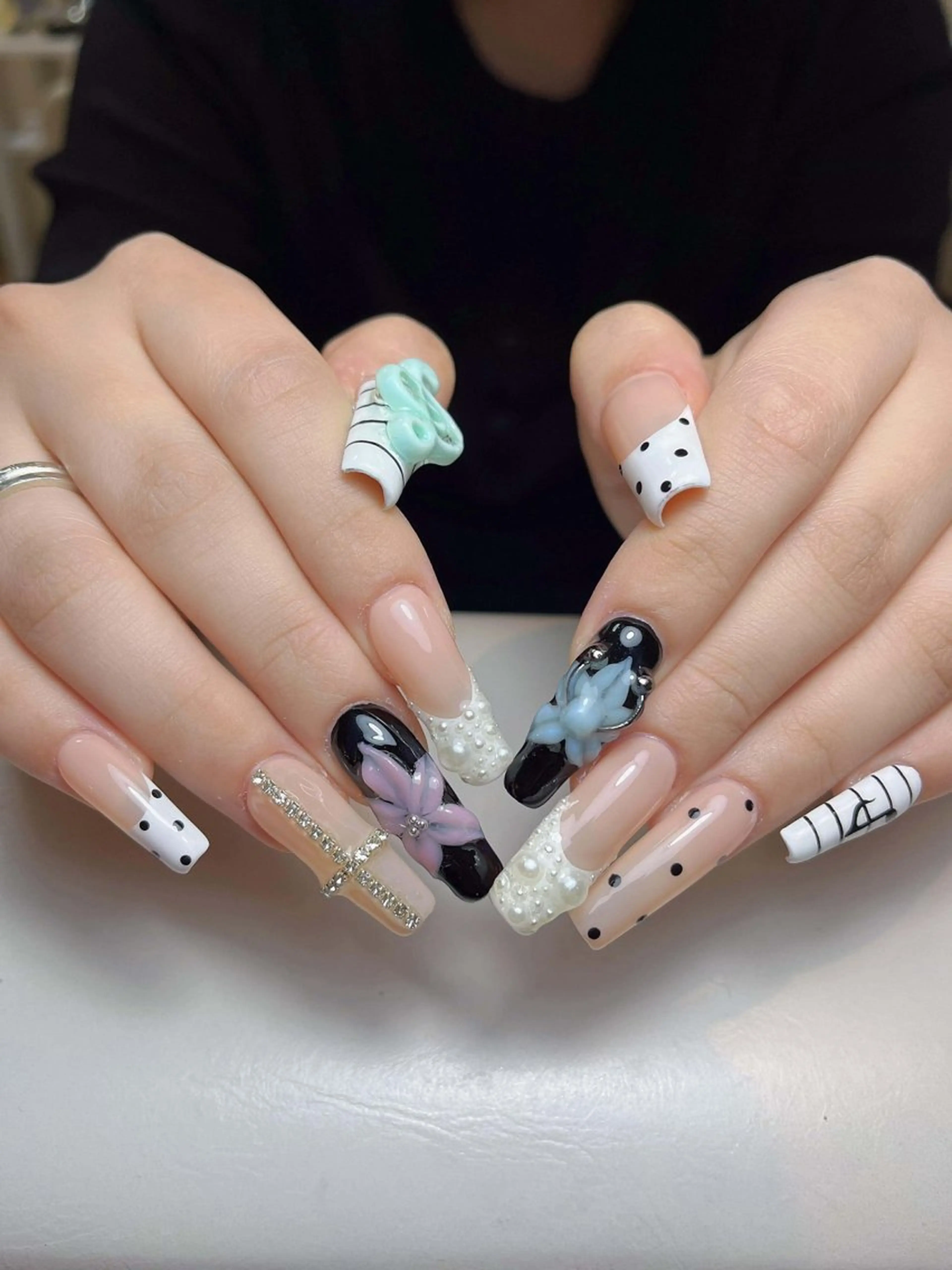 ネイル アートネイル 成人式 ジェルネイル ニュアンスネイル 夏ネイル ハンドネイル Jenn Nail Salonのネイルデザイン