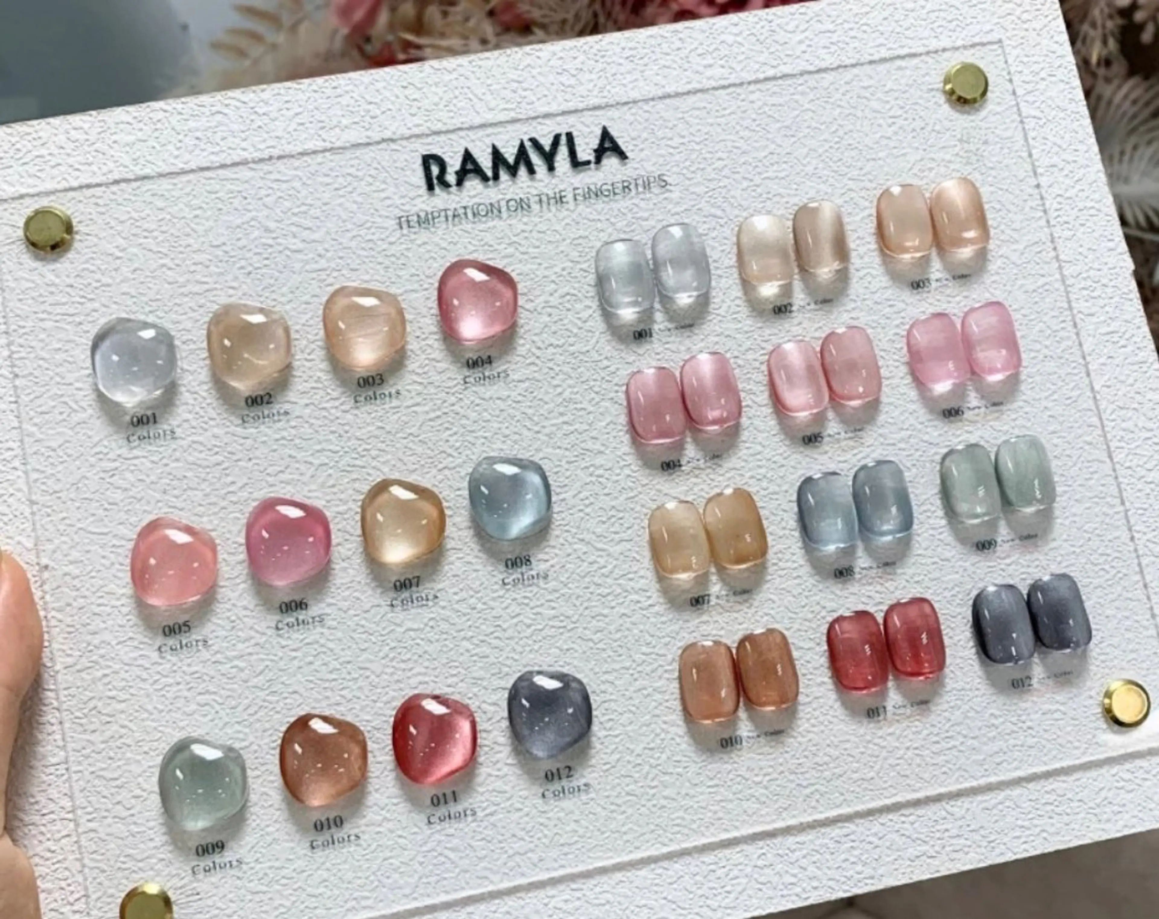 ネイル HIN NAILのネイルデザイン