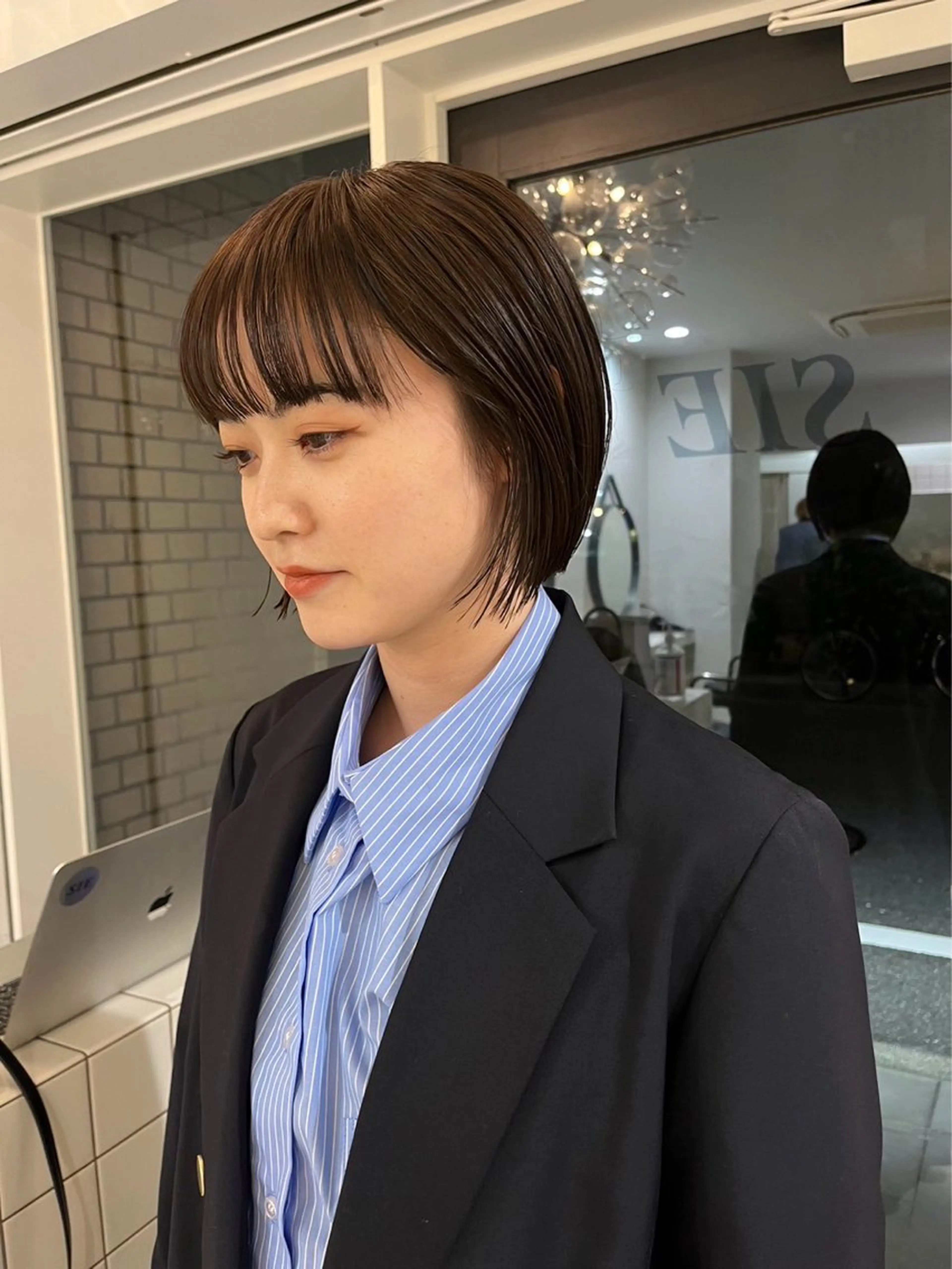 カラー 安食 友哉のヘアスタイル