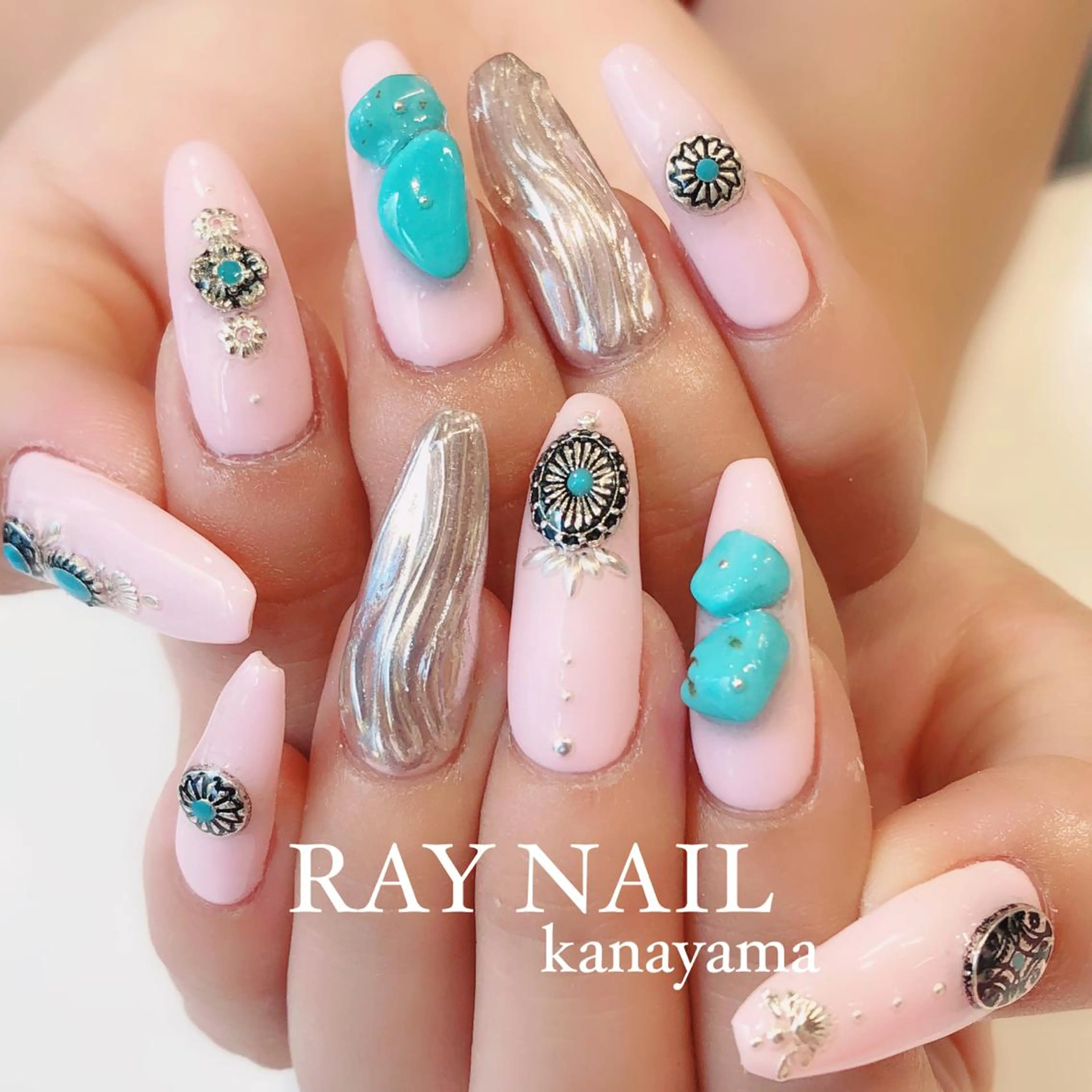 ネイル Arowa 伊田のネイルデザイン