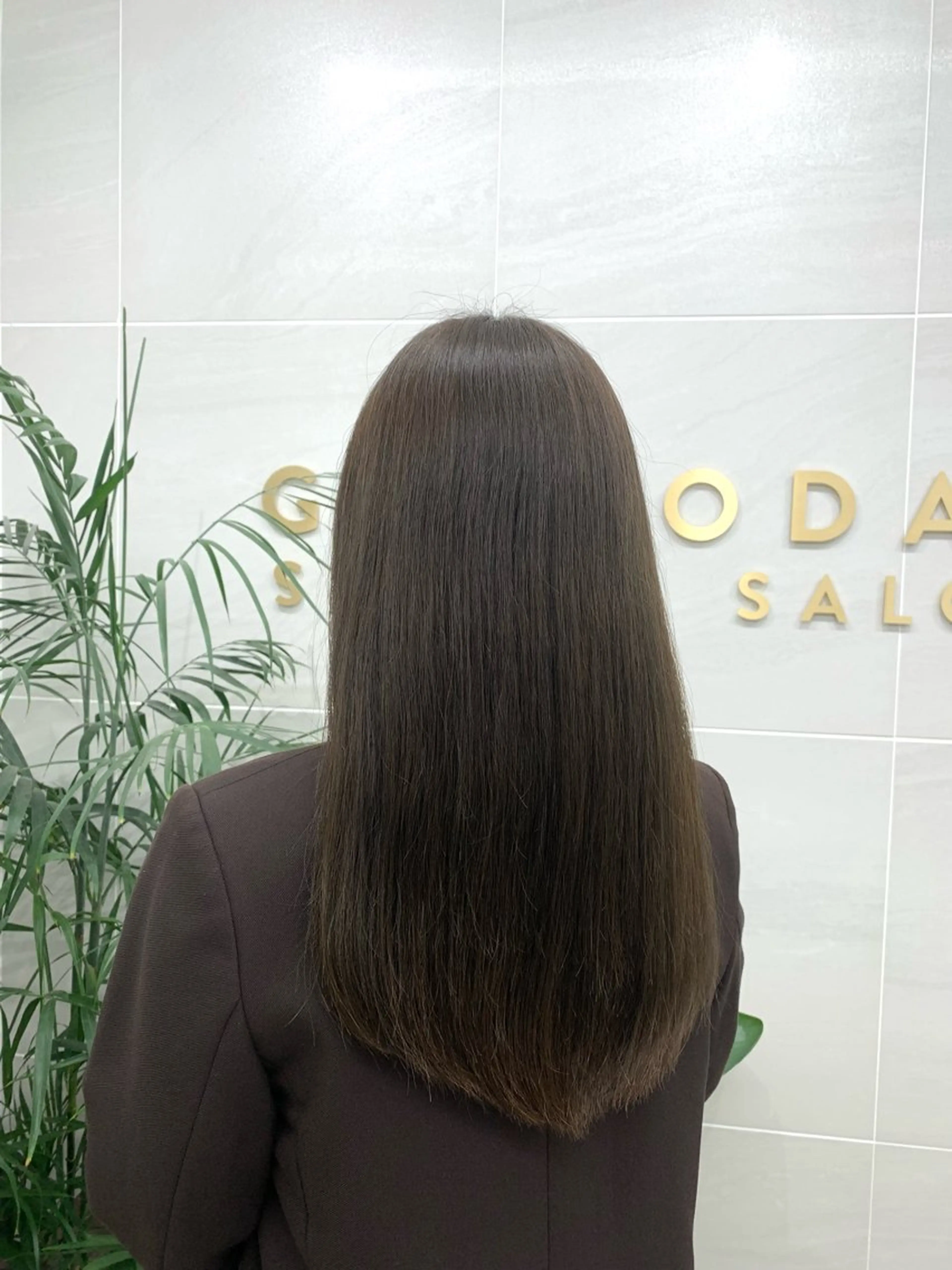 セミロング カラー グレージュ オリーブグレージュ オリーブグレー 本格ヘッドスパ🌿 ×ヘア　佐藤のヘアスタイル