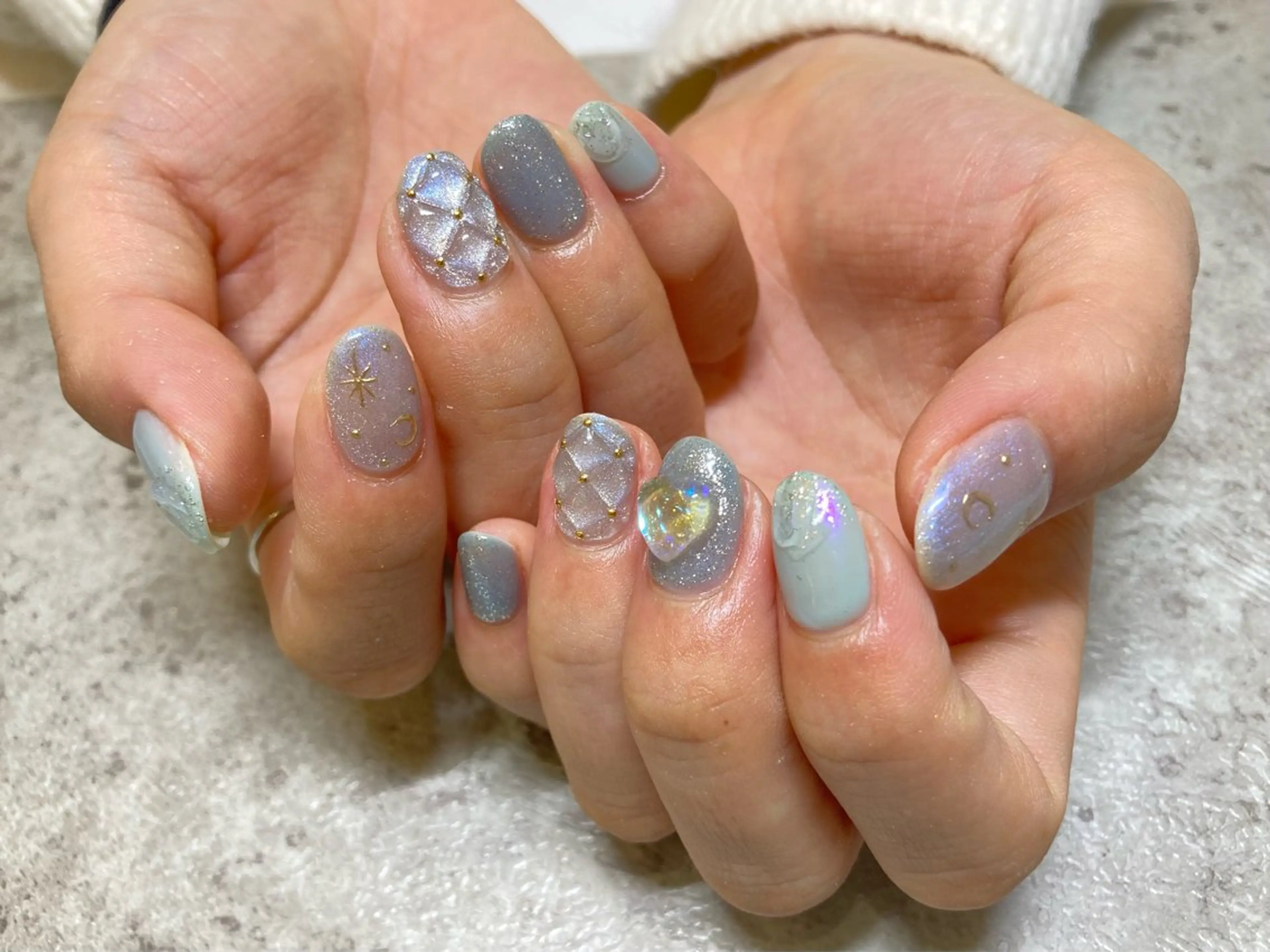 ネイル オーロラネイル ハート 氷ネイル・うるうるネイル キラキラネイル nailist こがのネイルデザイン
