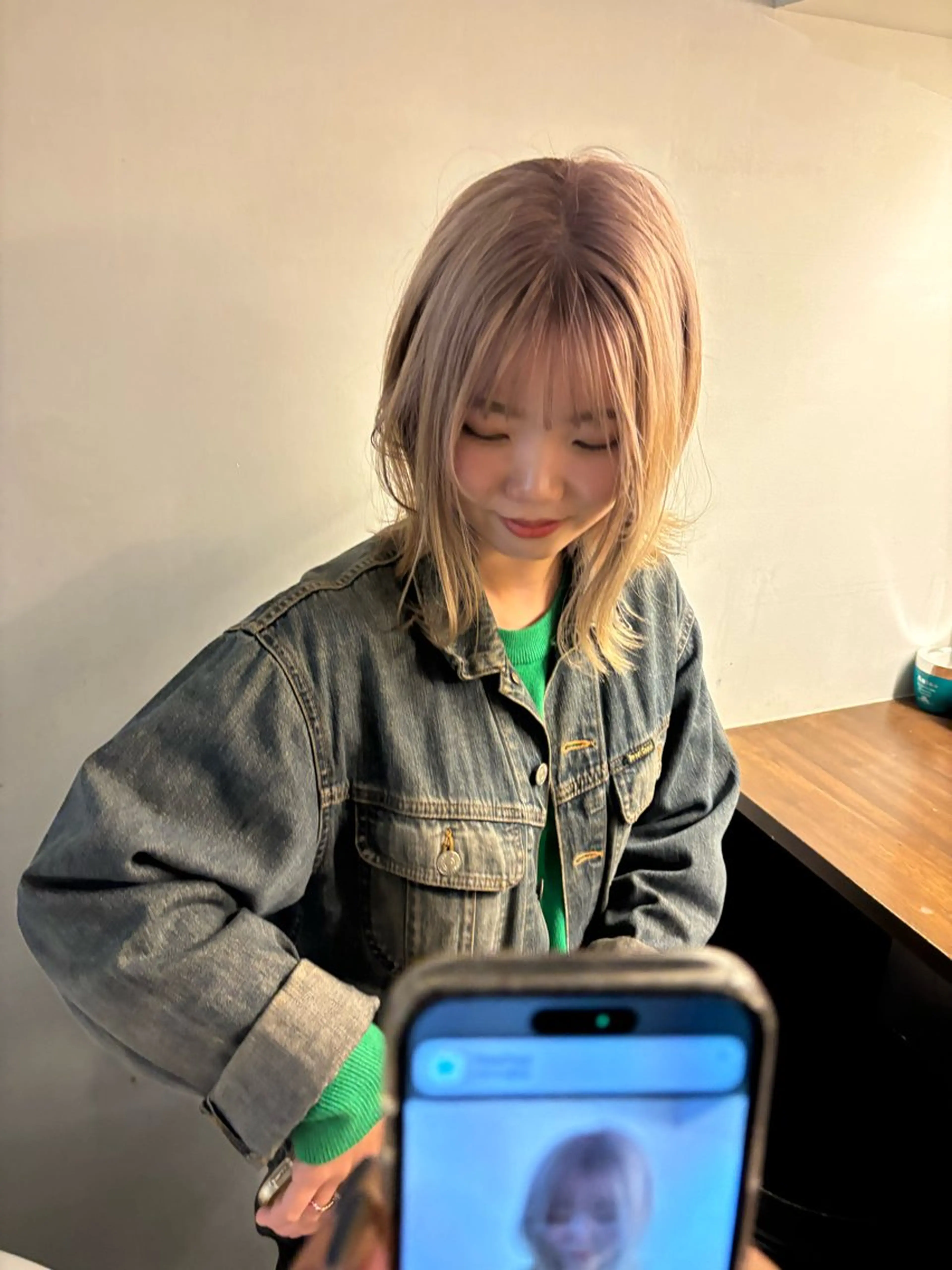 カラー ベージュカラー ハイトーンカラー ハイトーンベージュ 伊藤 優衣 /カットモデル名古屋のヘアスタイル