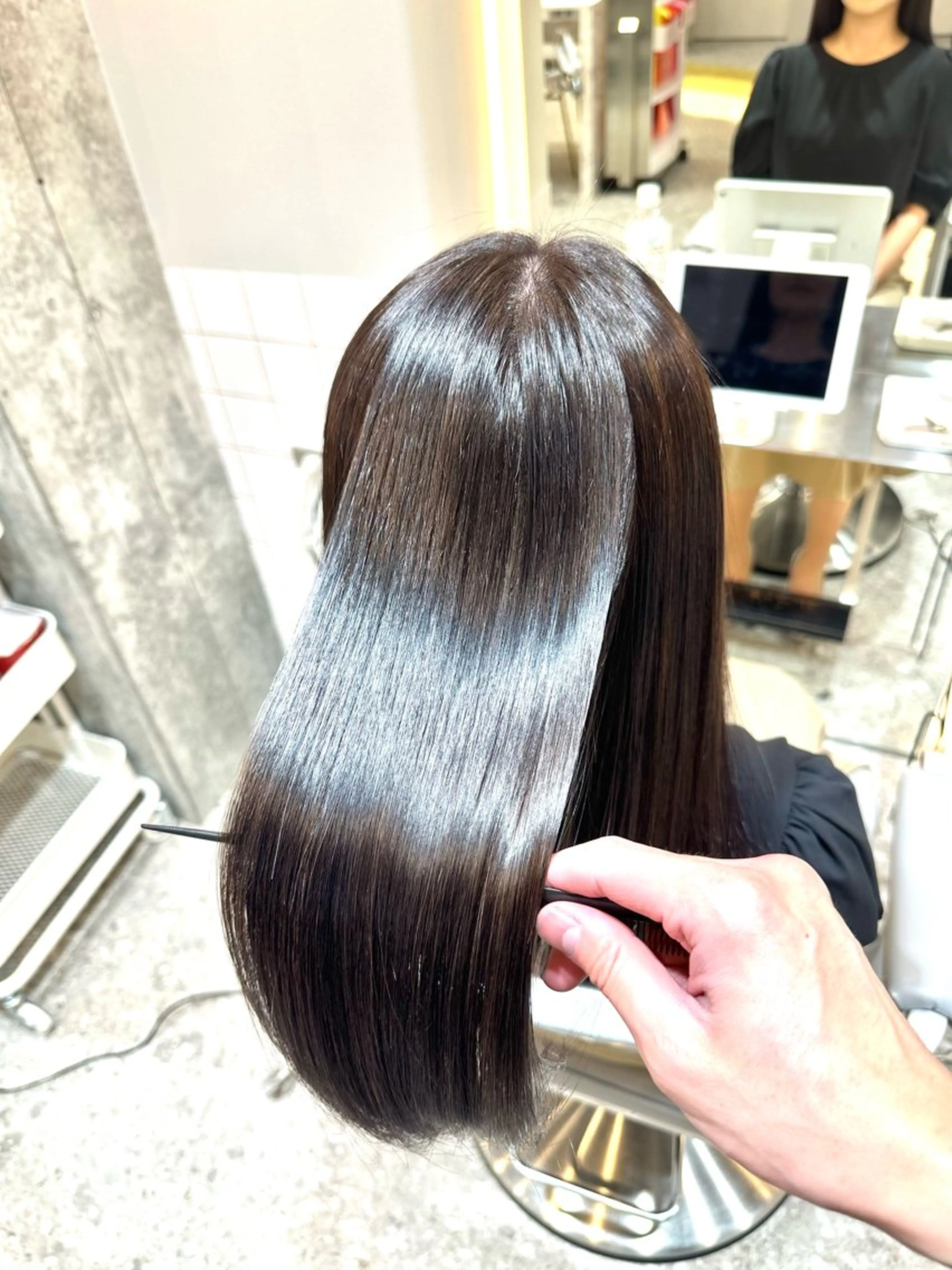 セミロング トリートメント 新宿/韓国風レイヤー 髪質改善/渋谷直樹のヘアスタイル