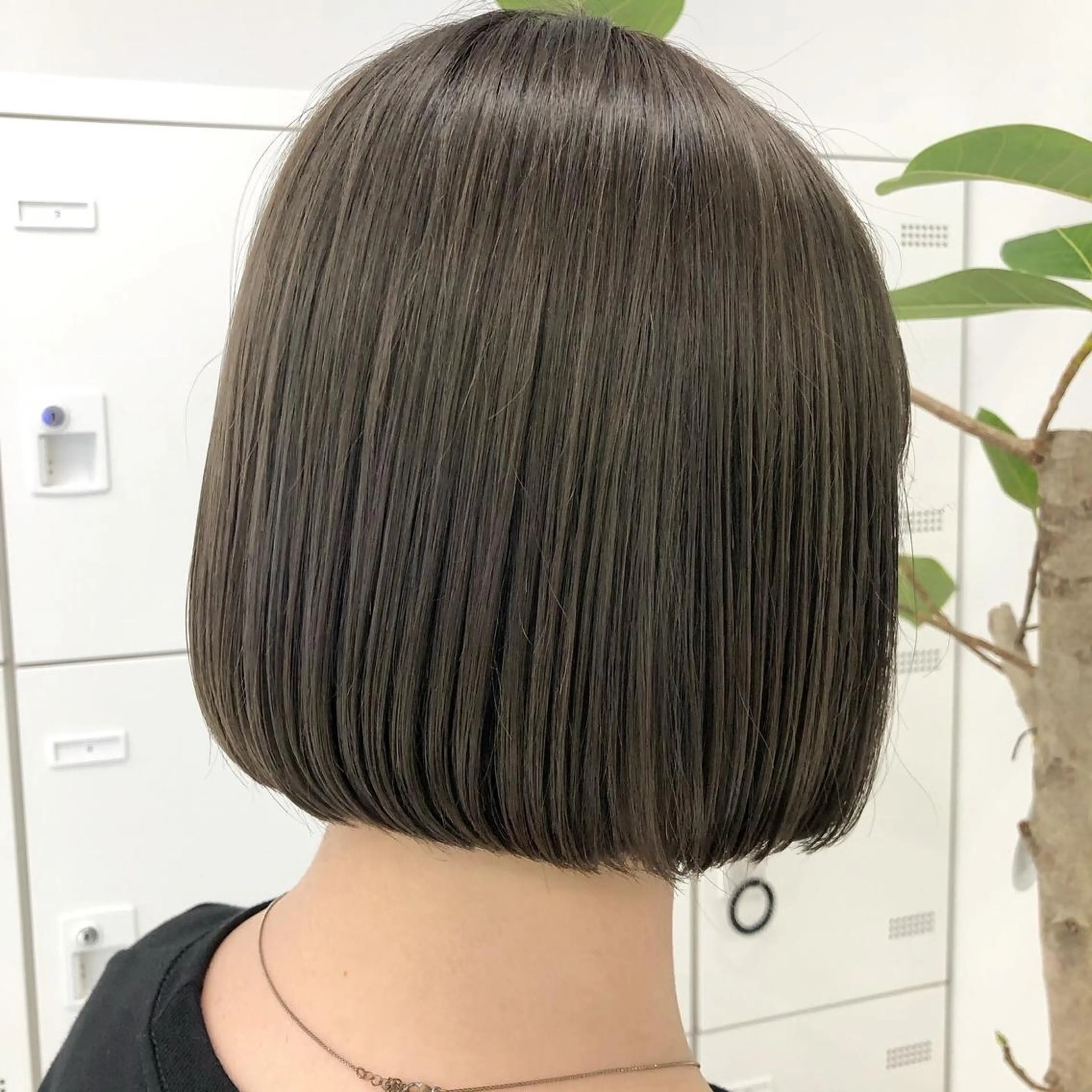 ショート カラー 韓国レイヤー 似合わせカラーのヘアスタイル