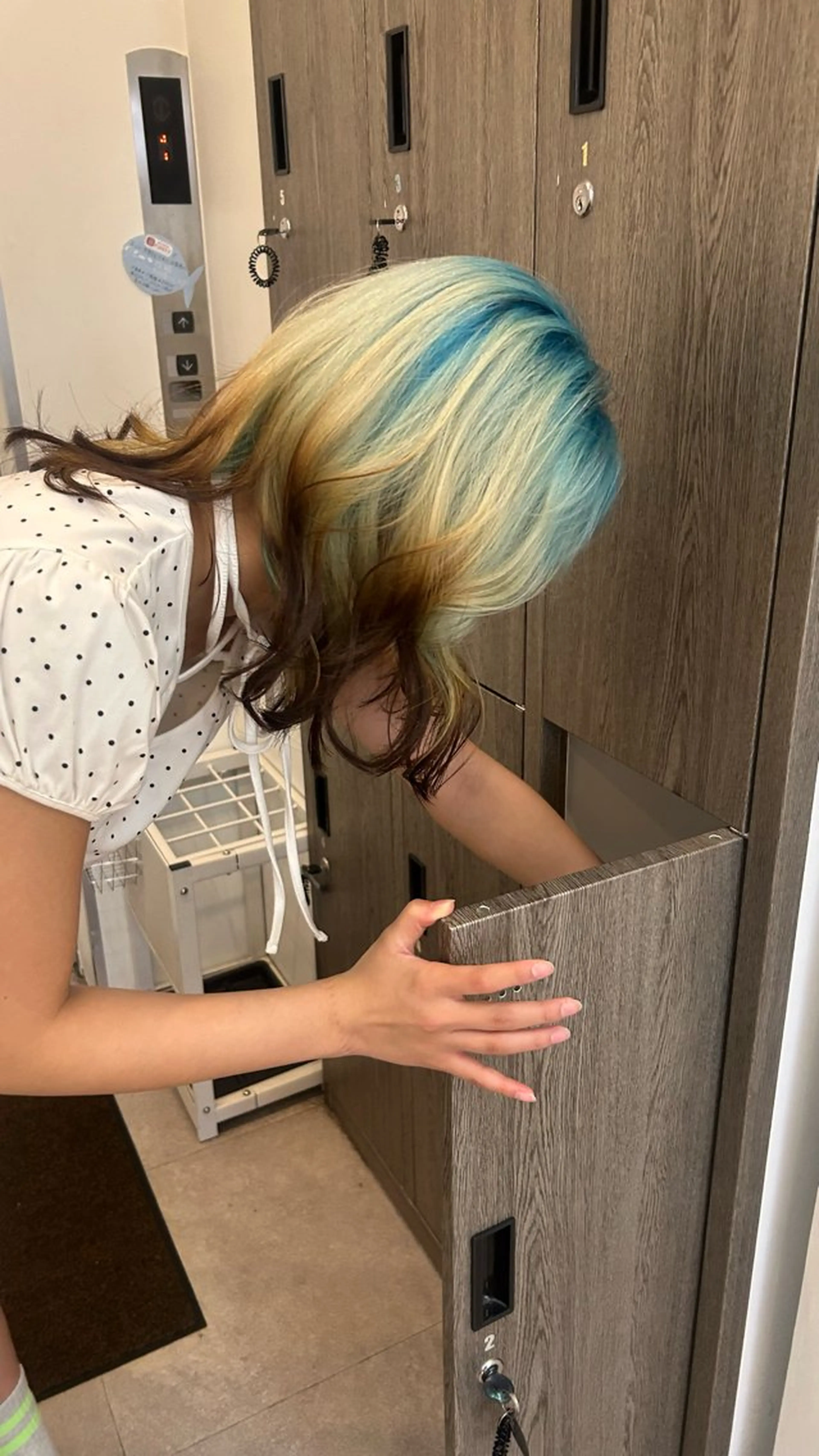 ミディアム カラー ヘアカラー トリートメント 名古屋栄/ブリーチ/ ボブ🧃木下桃嘉のヘアスタイル