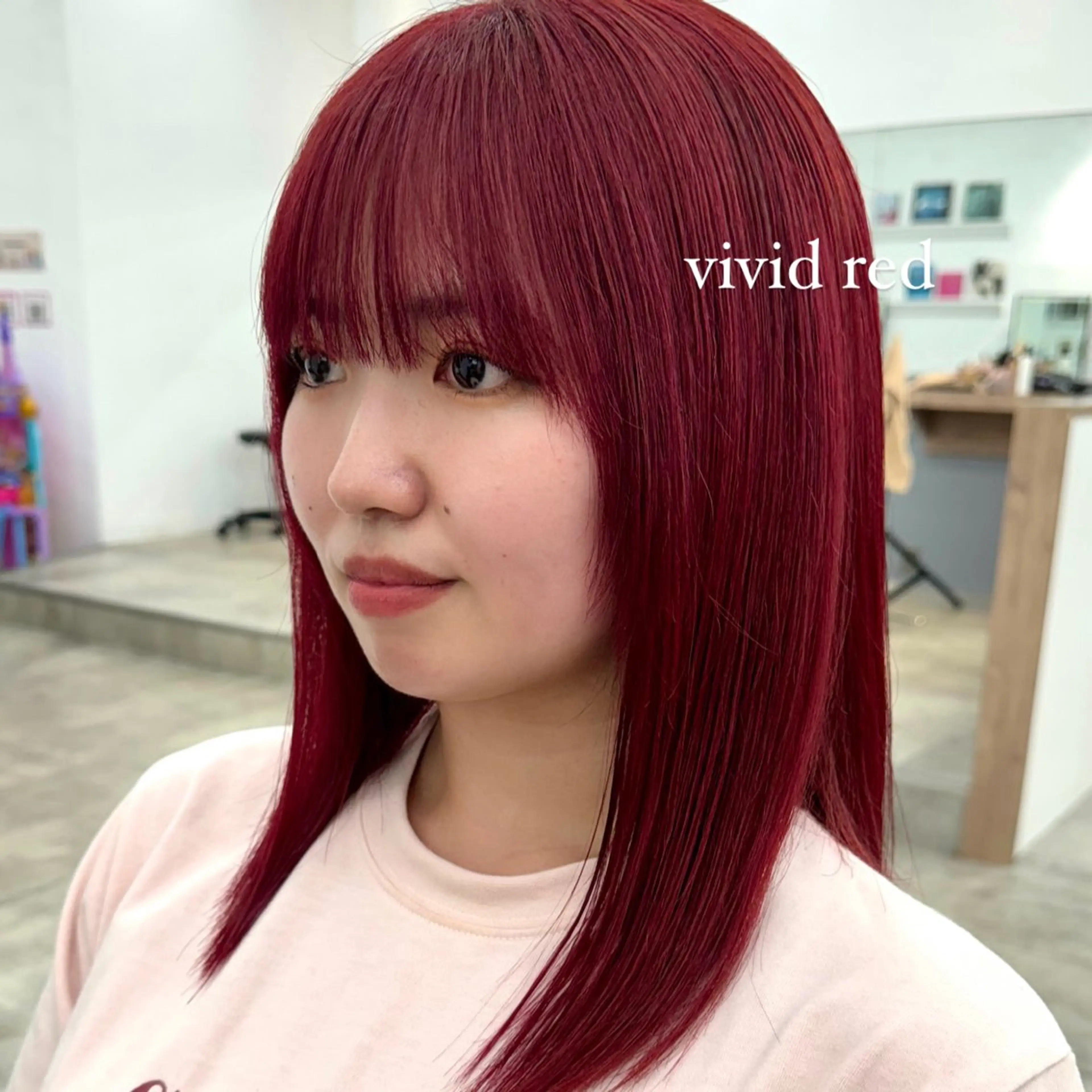 ミディアム カラー ヘアアレンジ ブリーチ レッドカラー ボブ/レイヤー/ 艶髪/HANA💗のヘアスタイル