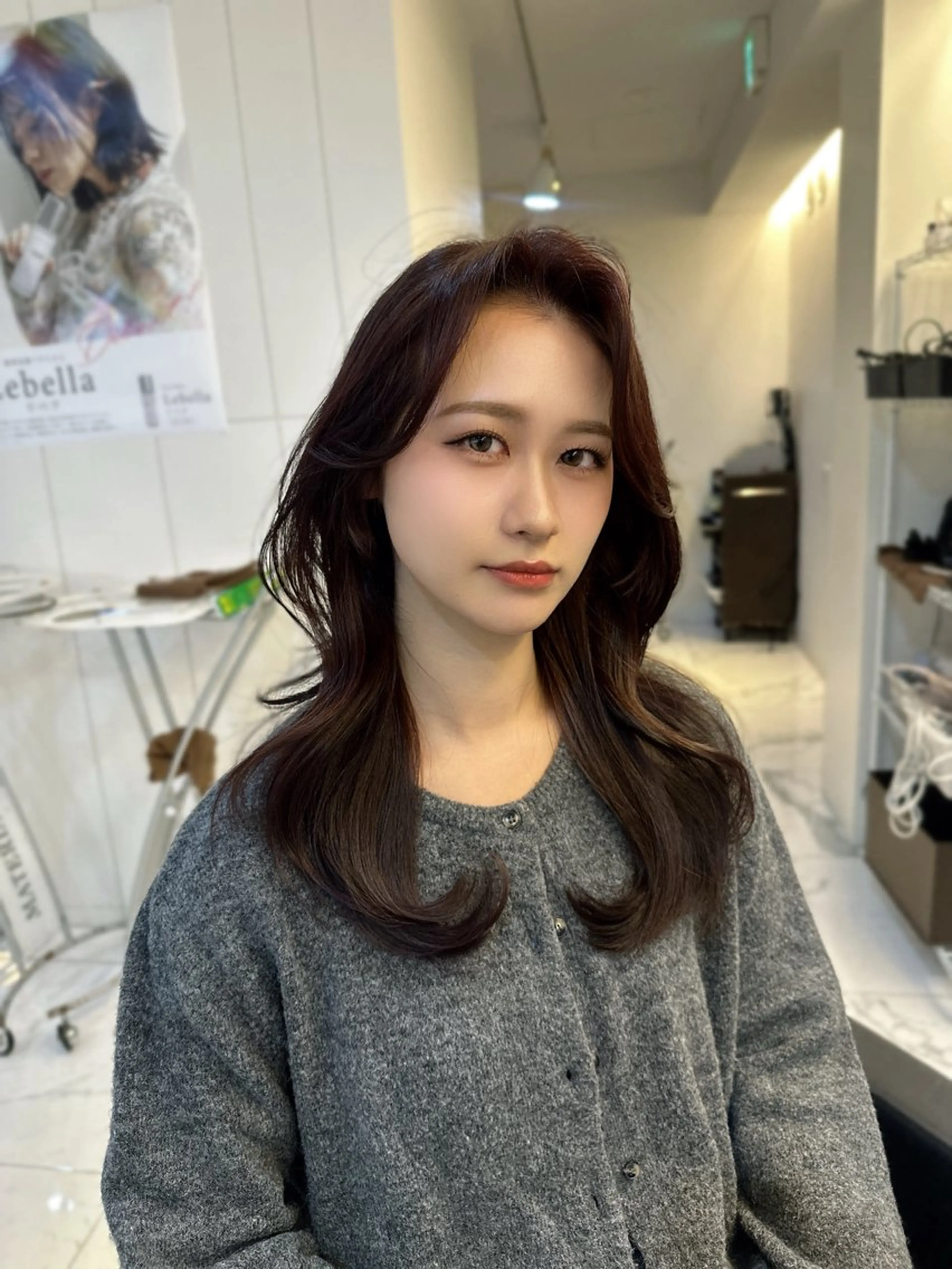 ミディアム カラー くびれヘア カット ヘアカラー トリートメント 心斎橋/縮毛矯正 /艶髪カラーのヘアスタイル