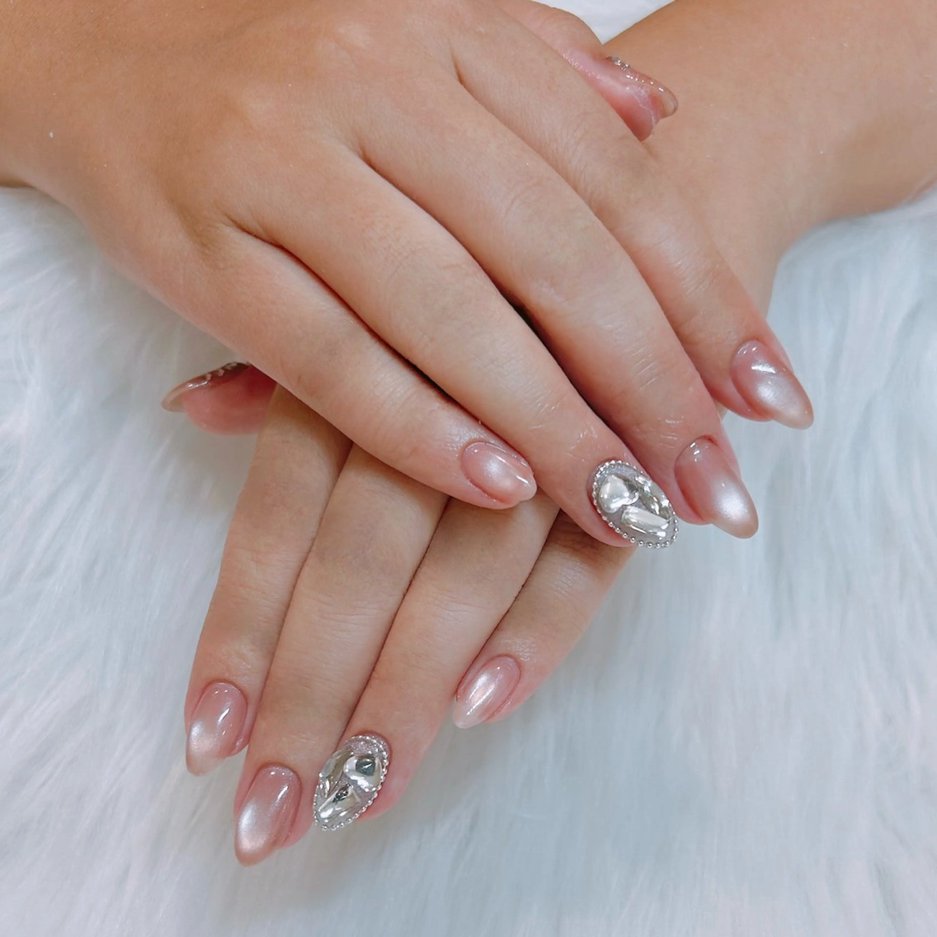 ネイル マグネットネイル ハンドネイル Neolive rita🐾Eimiのネイルデザイン