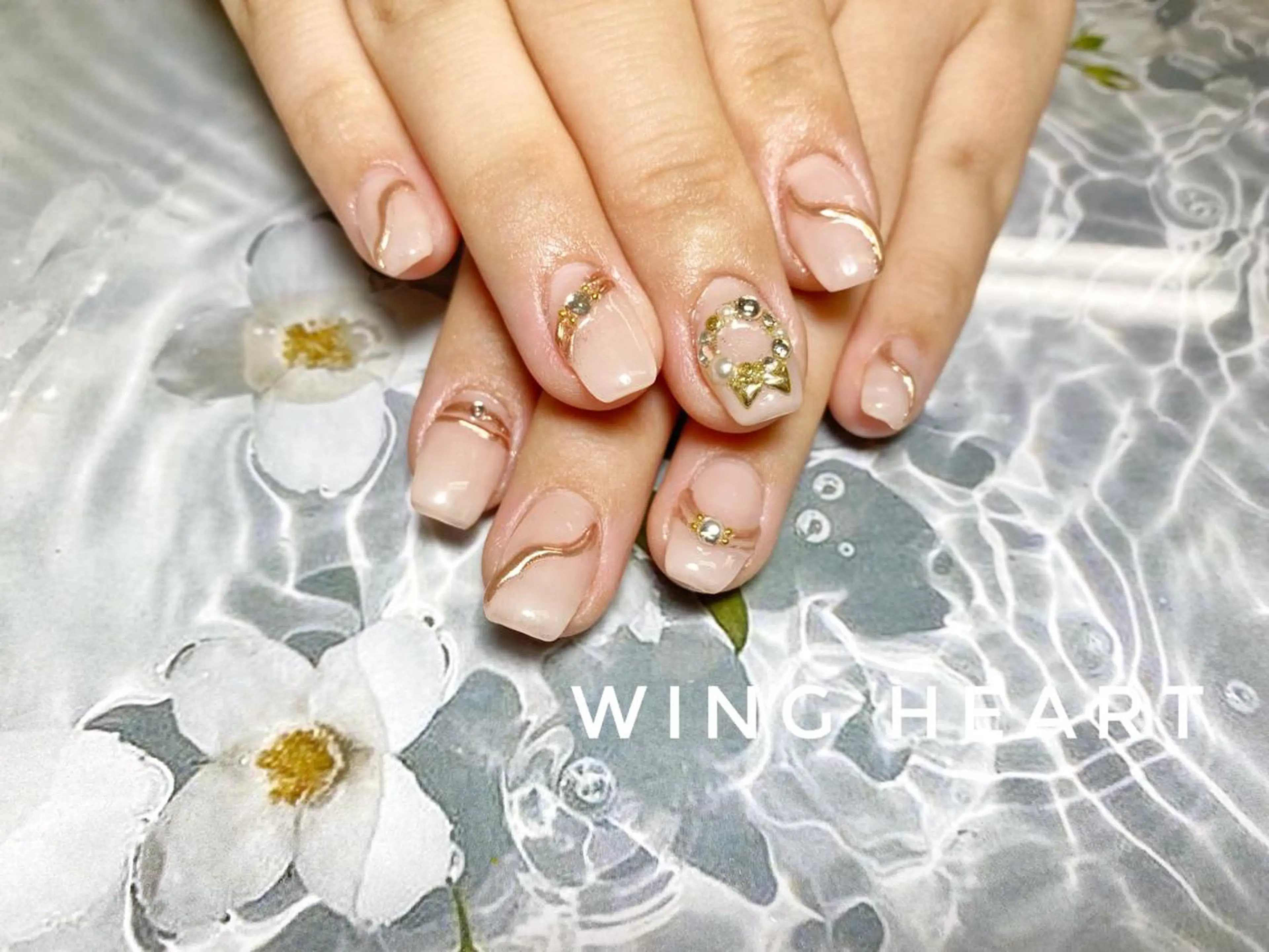 ネイル ハンドネイル O. AKINAのネイルデザイン