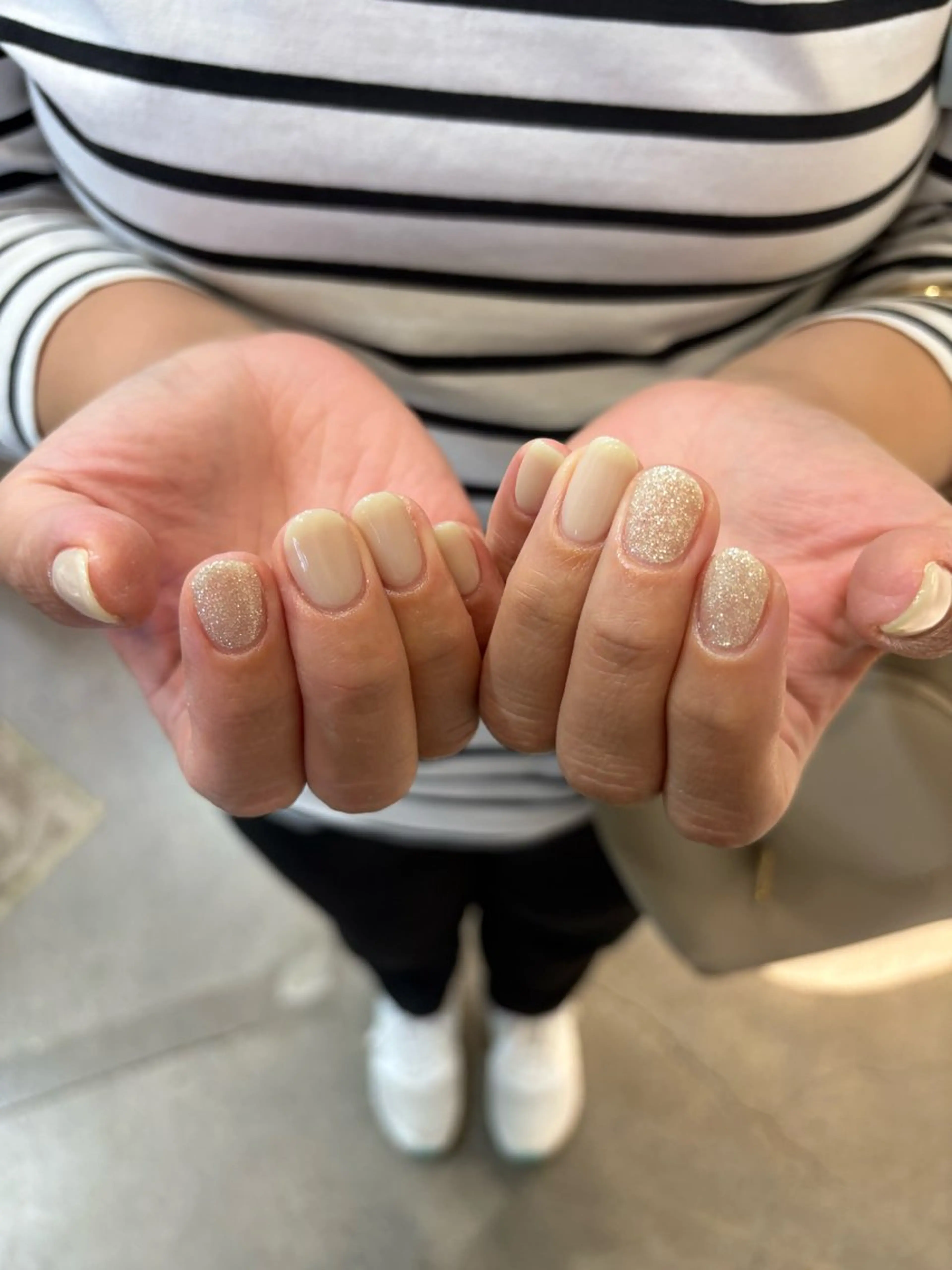 ネイル whitepaper 🎀airiのネイルデザイン