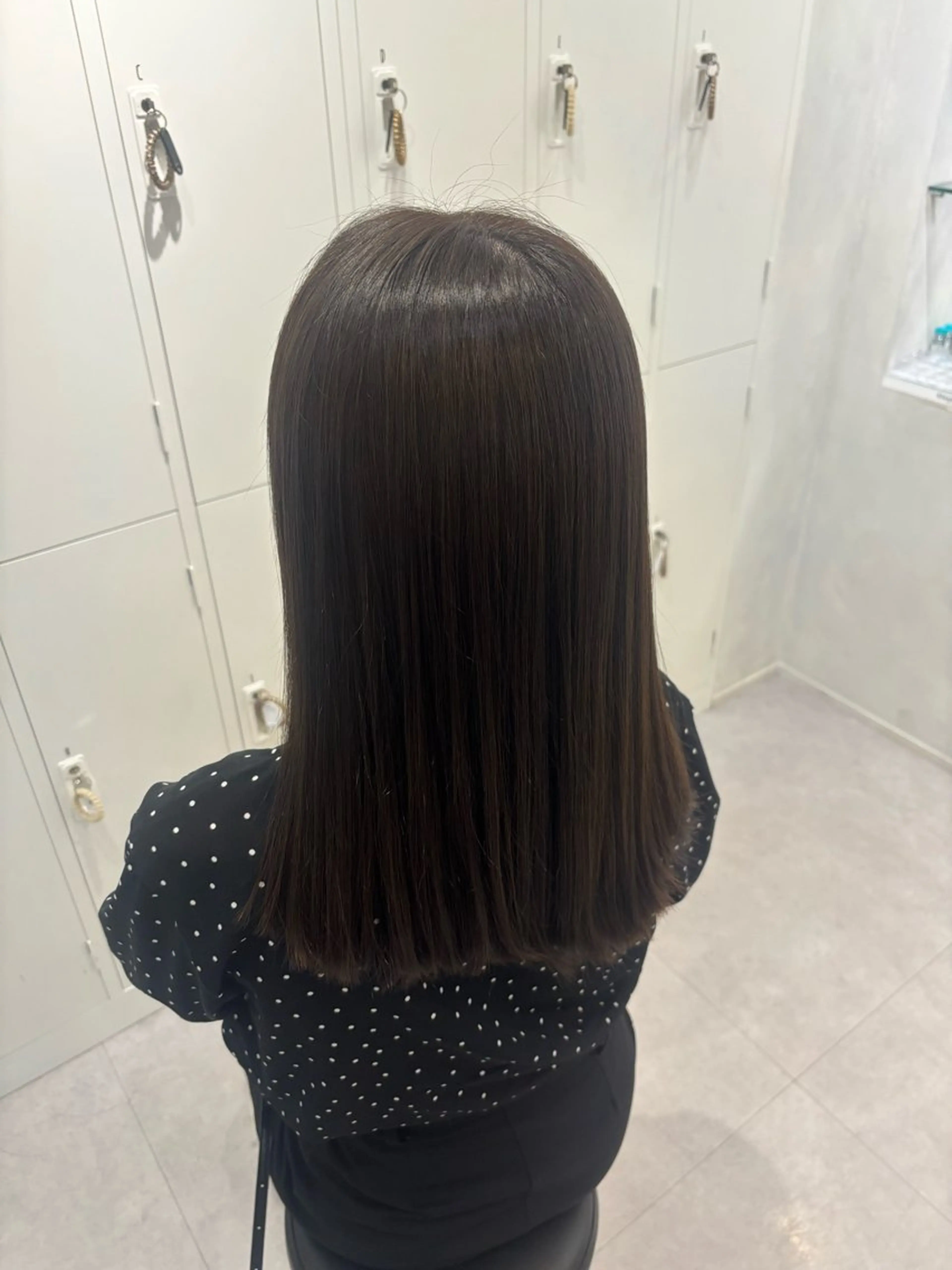 ミディアム カット ヘアカラー 縮毛矯正 トリートメント hina /髪質改善/カラーのヘアスタイル