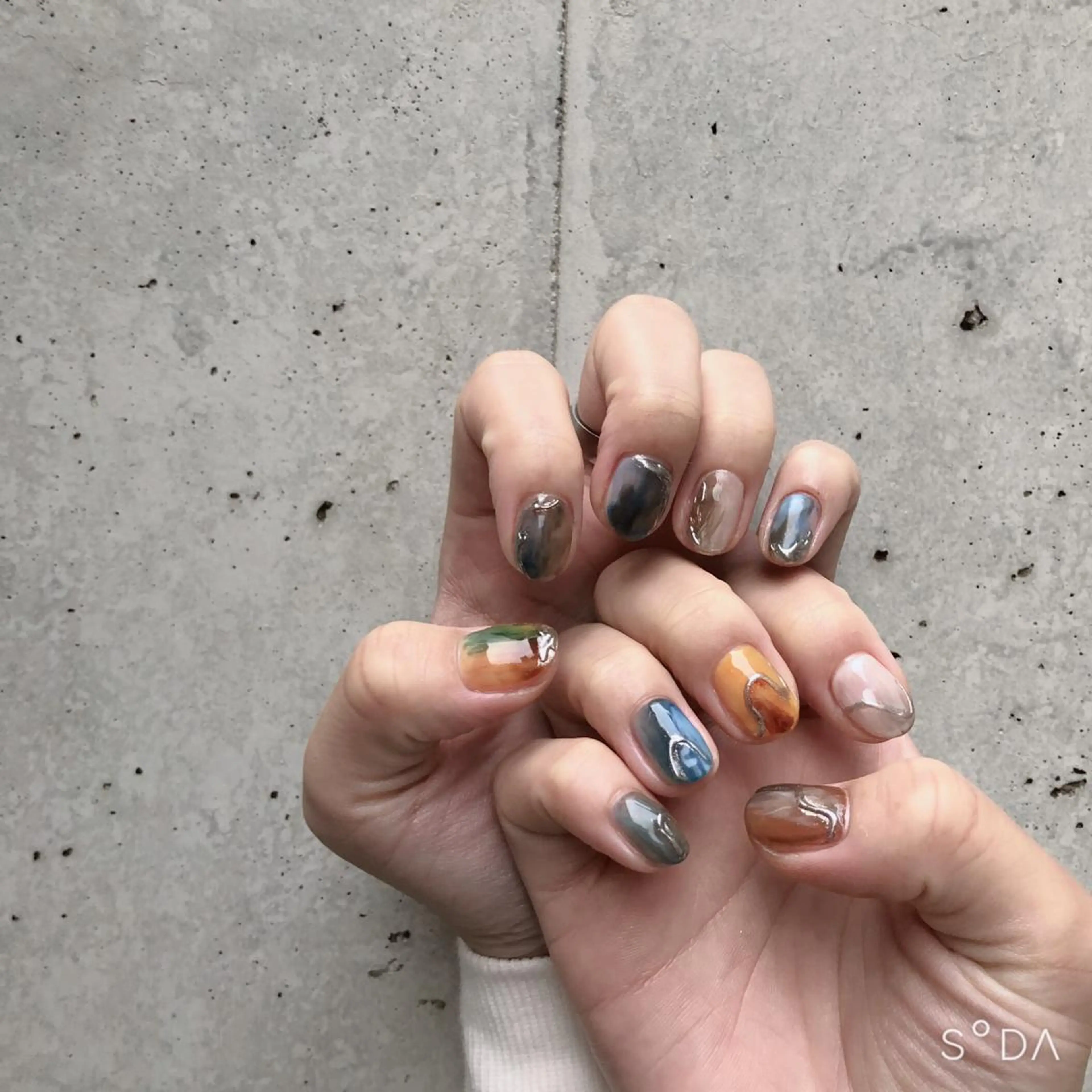 ネイル アートネイル ジェルネイル ミラーネイル ニュアンスネイル 冬ネイル You kyehwaのネイルデザイン