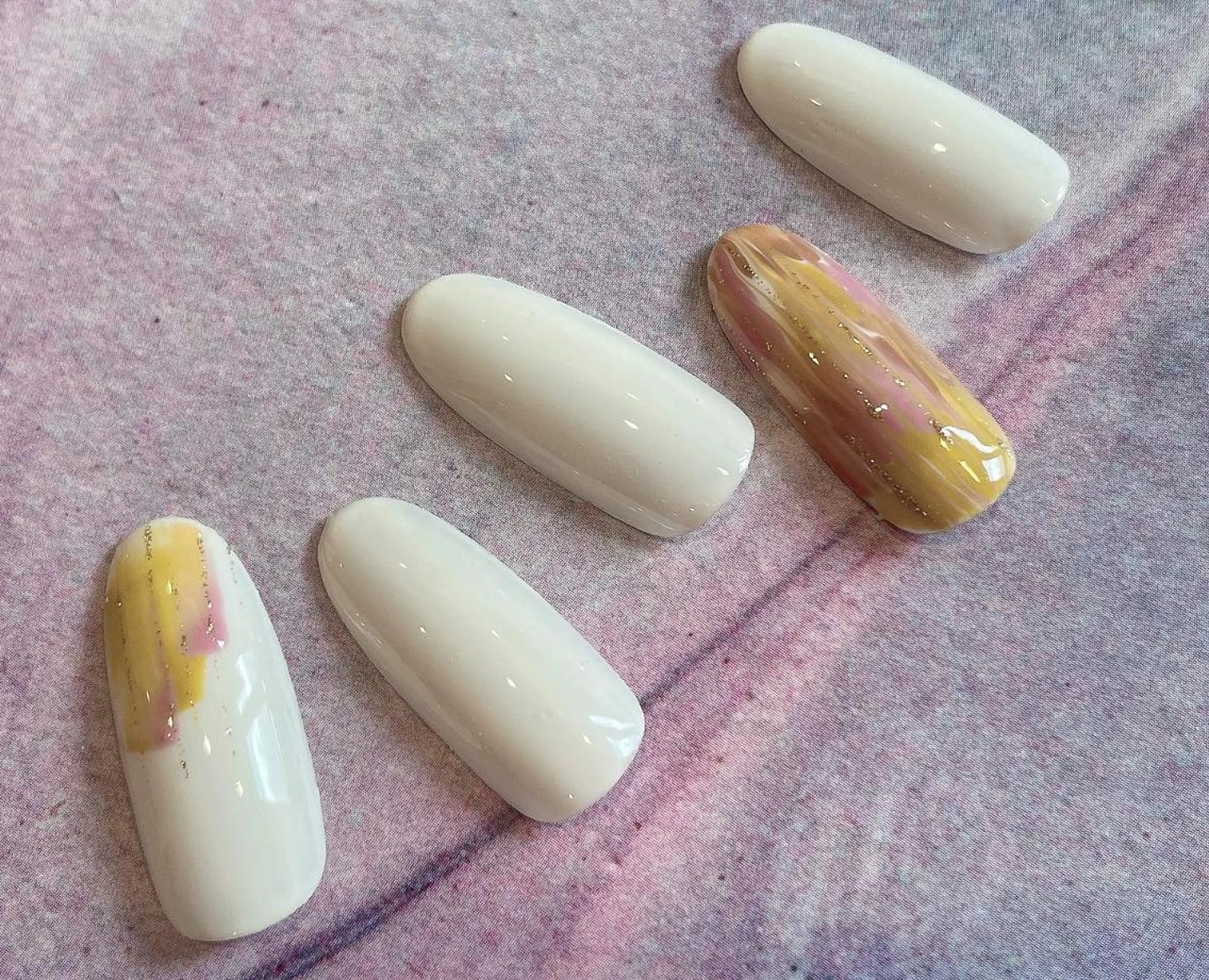 ネイル マツエク・マツパ まつげパーマ ボリュームラッシュ ジェルネイル ニュアンスネイル パラジェル ハンドネイル 髙橋 敦子のマツエク・マツパデザイン