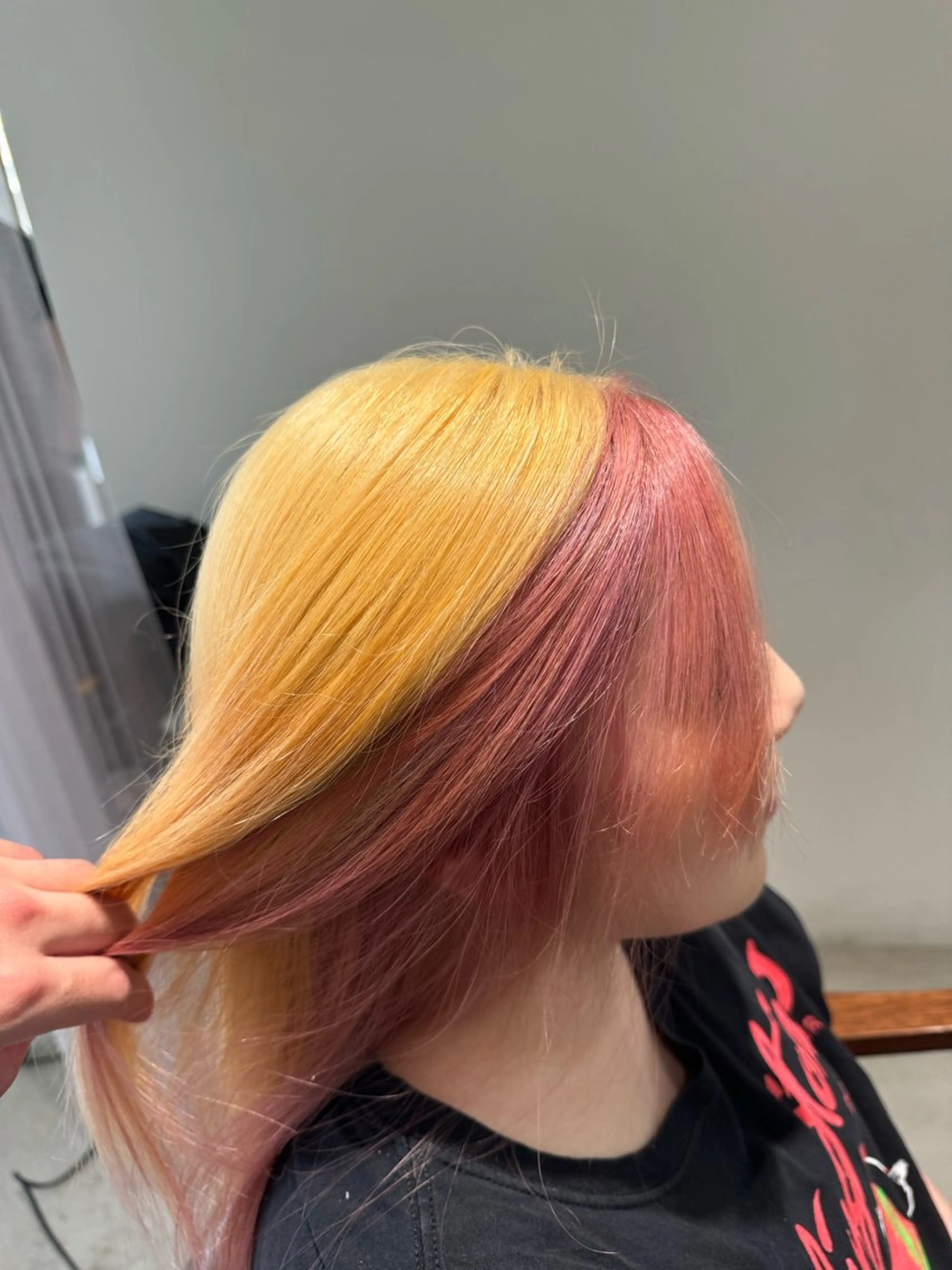 カラー anrata所属・桐山 伶惟のヘアスタイル