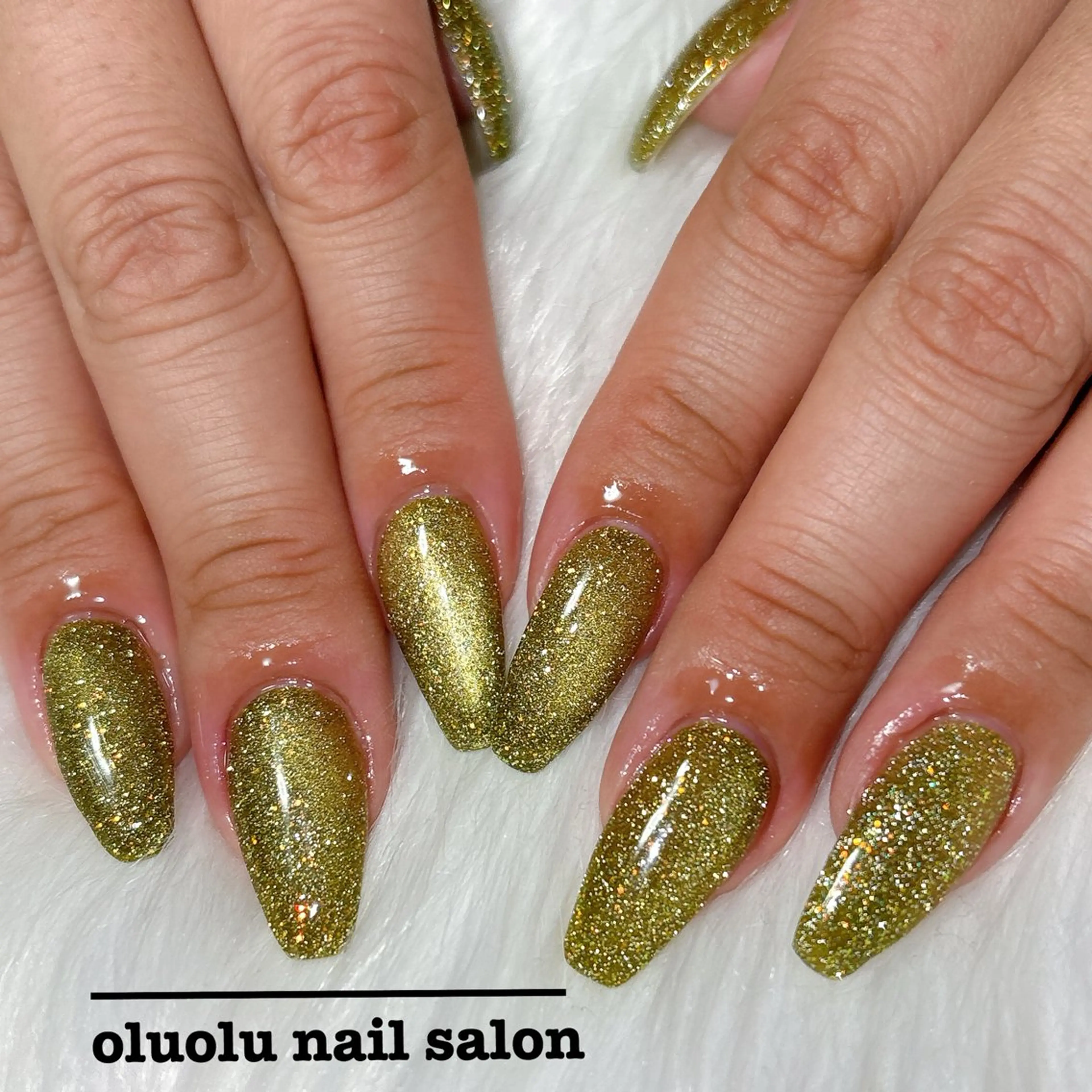 ネイル フラッシュネイル フラッシュマグ グリーン マグネットネイル oluolu nailsalonのネイルデザイン