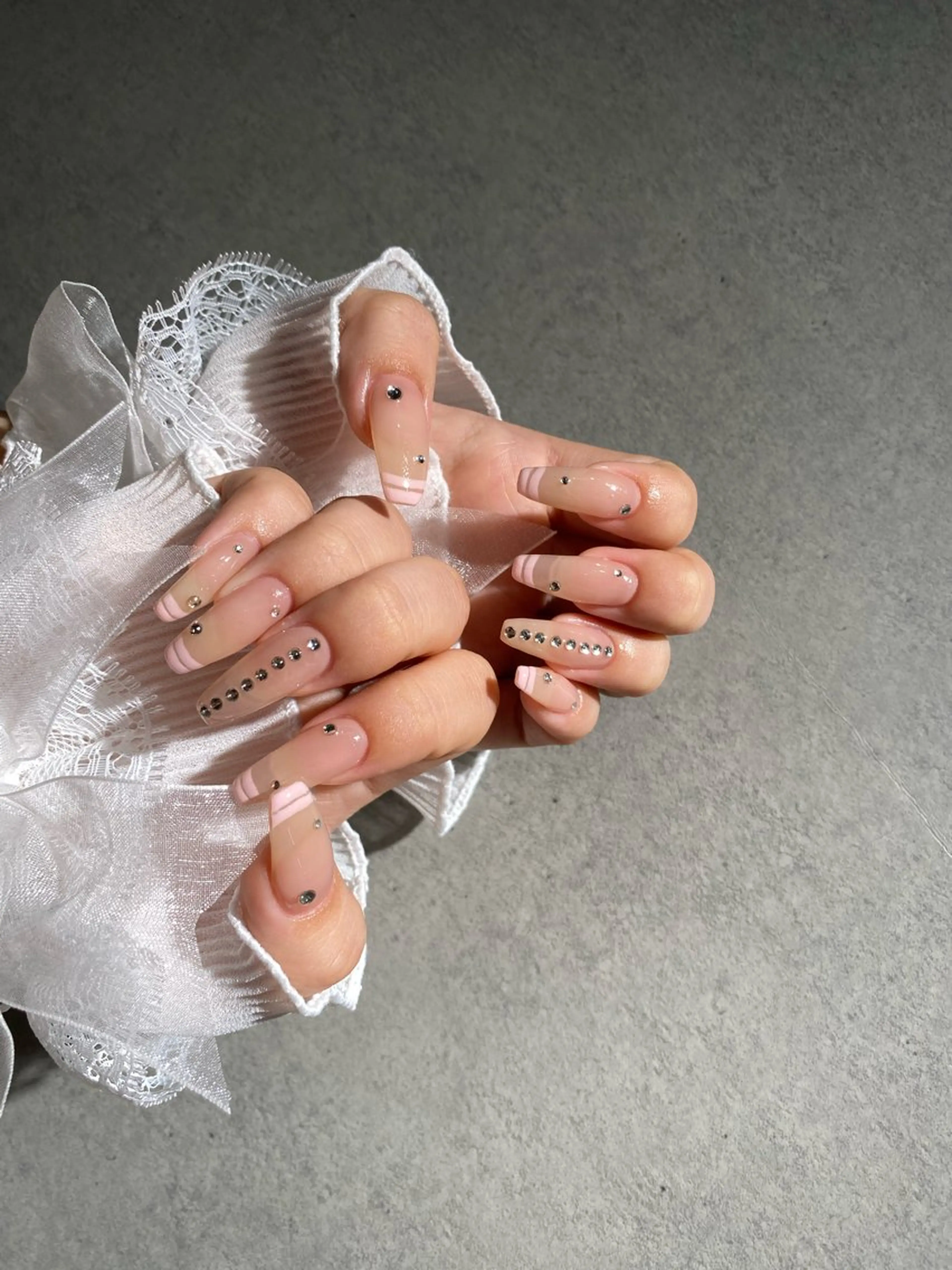 ネイル I-nailロング /ワンホン/キラキラのネイルデザイン