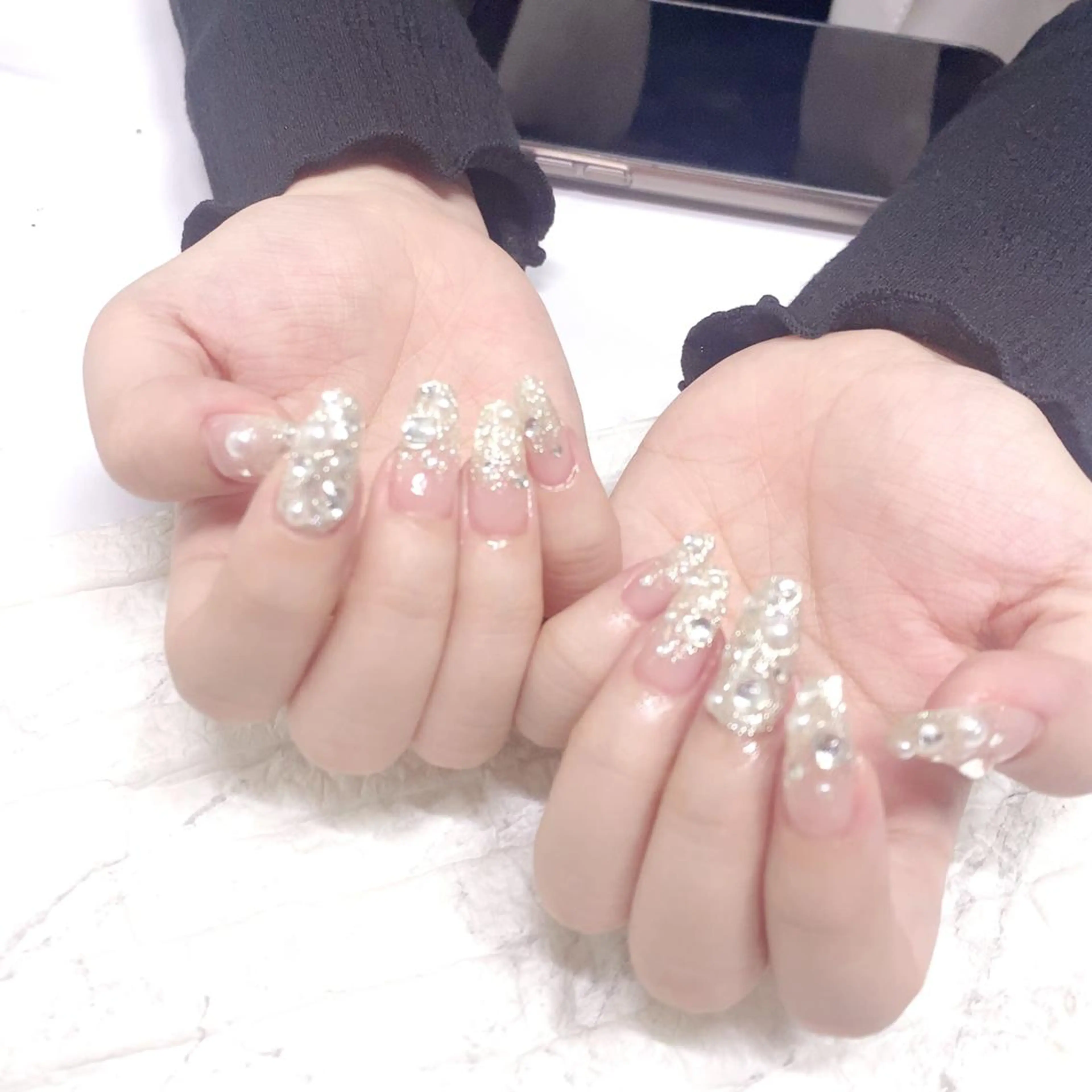 ネイル ハンドネイル フットネイル yochi nailのネイルデザイン