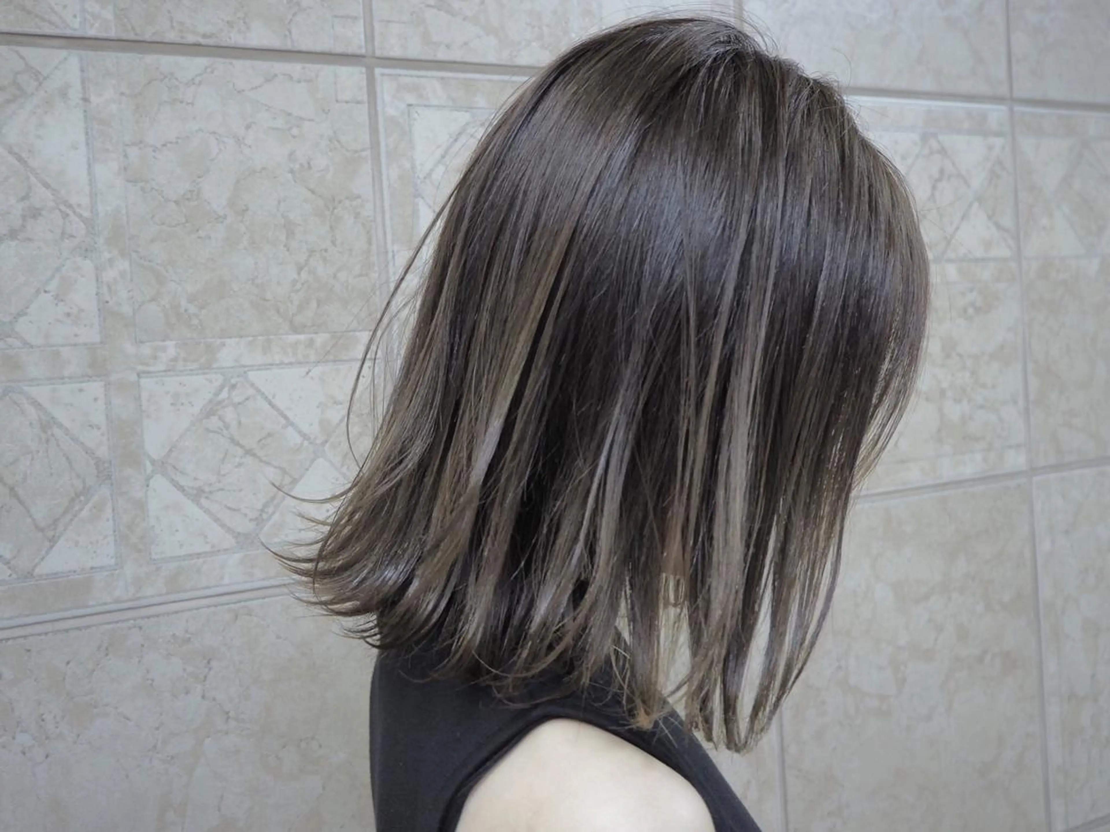 ミディアム カラー カット ヘアカラー トリートメント 菅村 勇亮のヘアスタイル