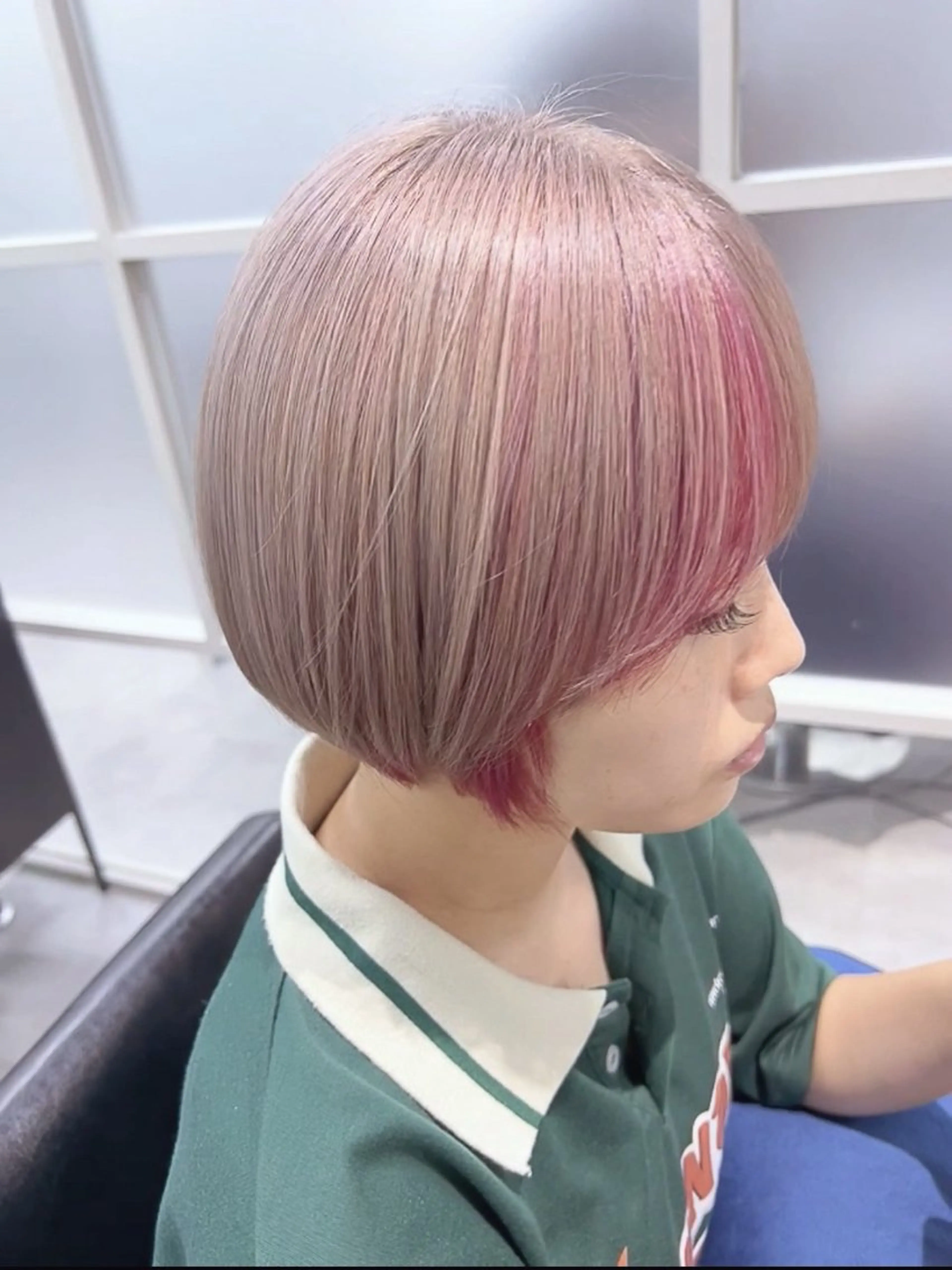 ミディアム カラー ブリーチ ケアブリーチ ダブルカラー イヤリングカラー ハイライトカラー カット ヘアカラー newi ナカノのヘアスタイル