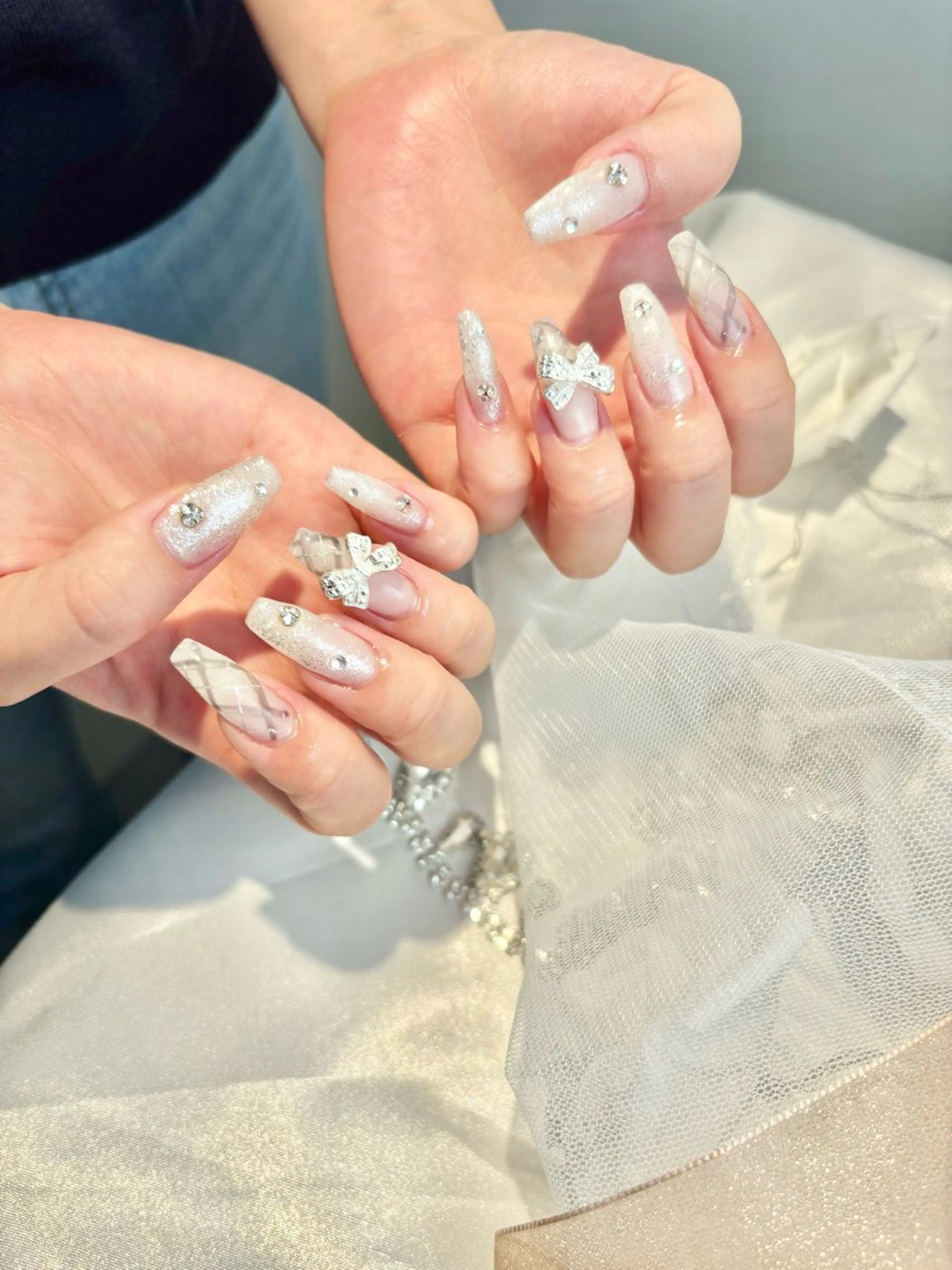 ネイル アートネイル フレンチネイル キラキラネイル 韓国ネイル マグネットネイル ハンドネイル Angie Nail所属・Angie Nail CHIYURIのネイルデザイン