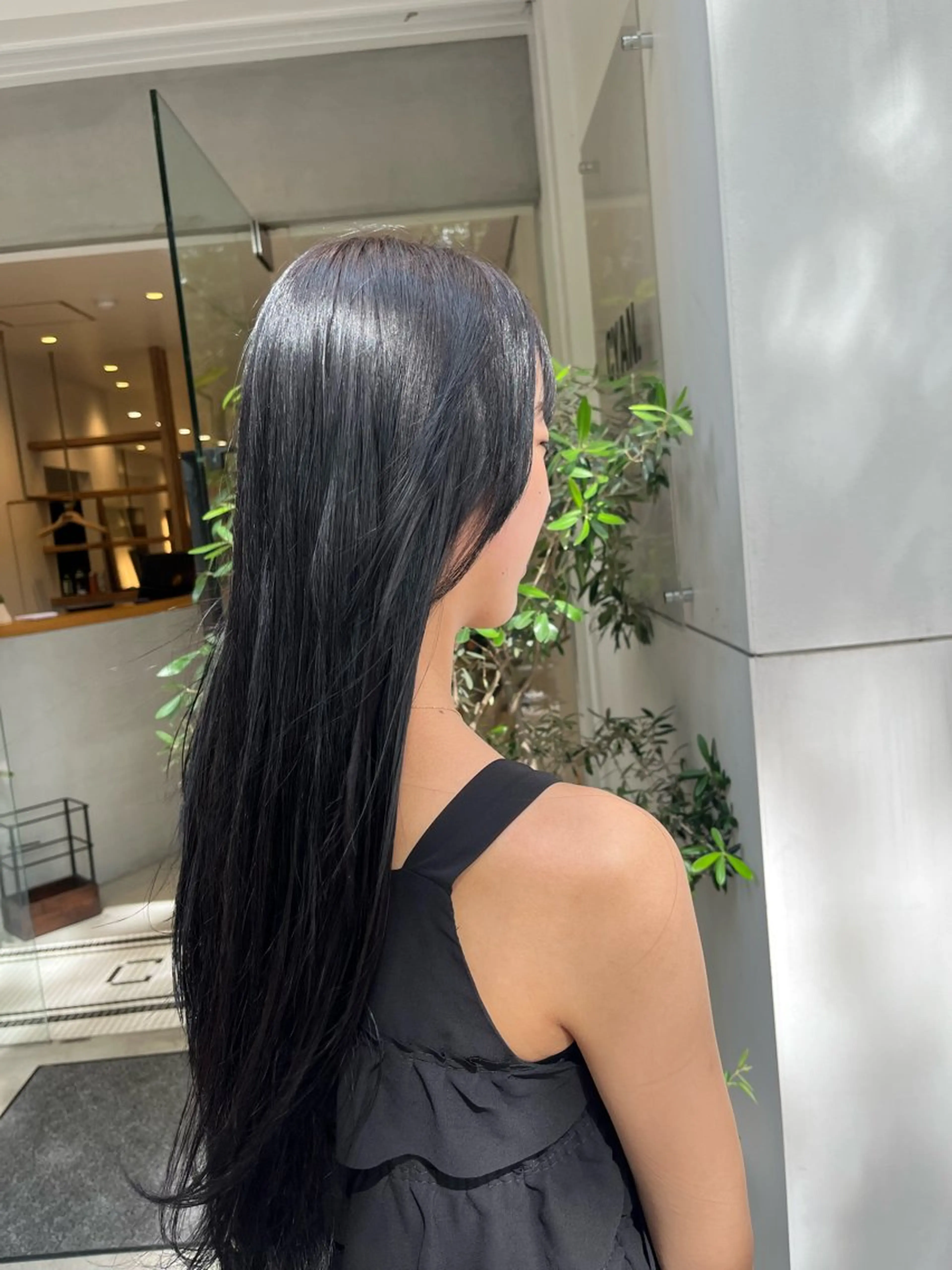 ロング 中山 優里のヘアスタイル