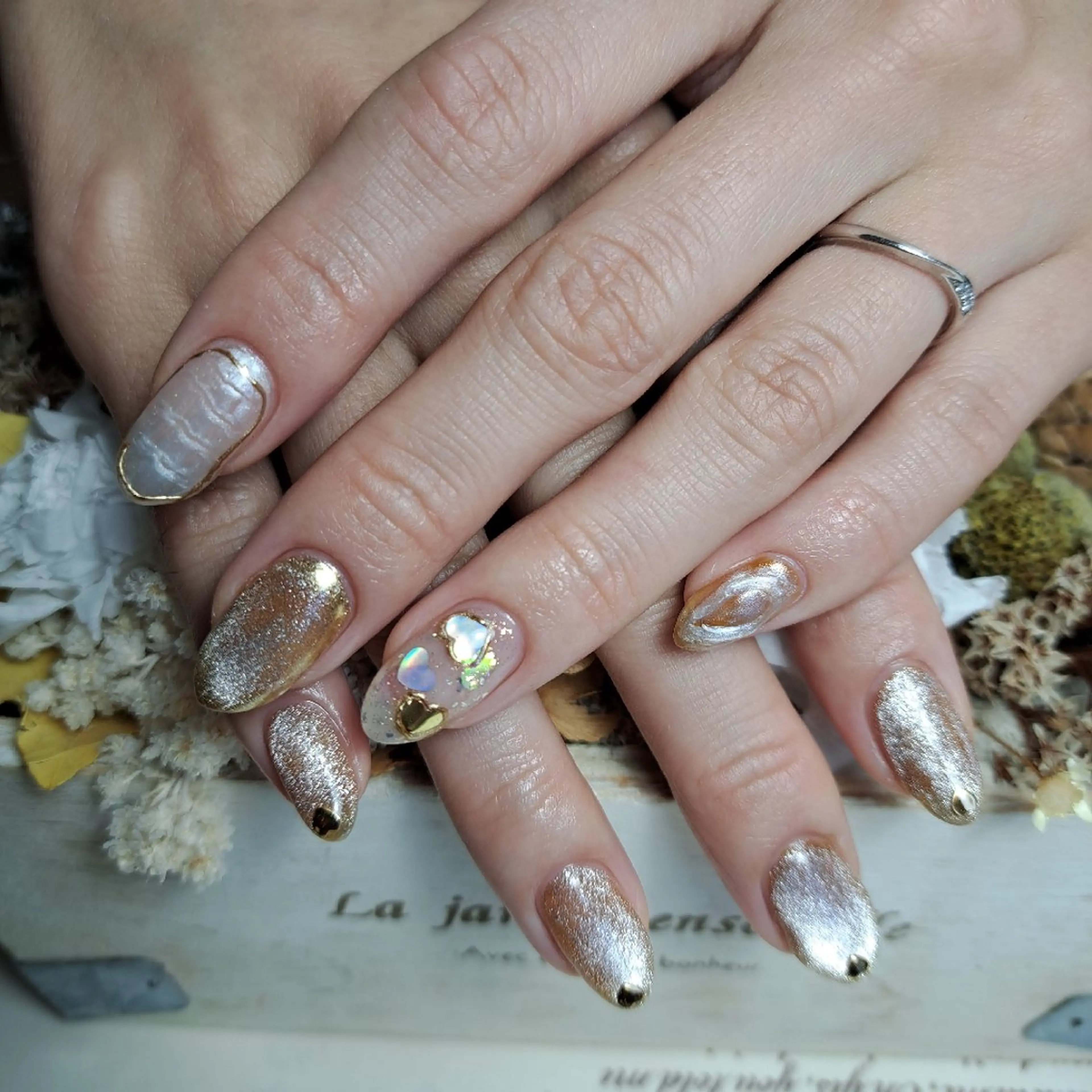 ネイル ミラーネイル ハンドネイル HAYASHI  Nのネイルデザイン