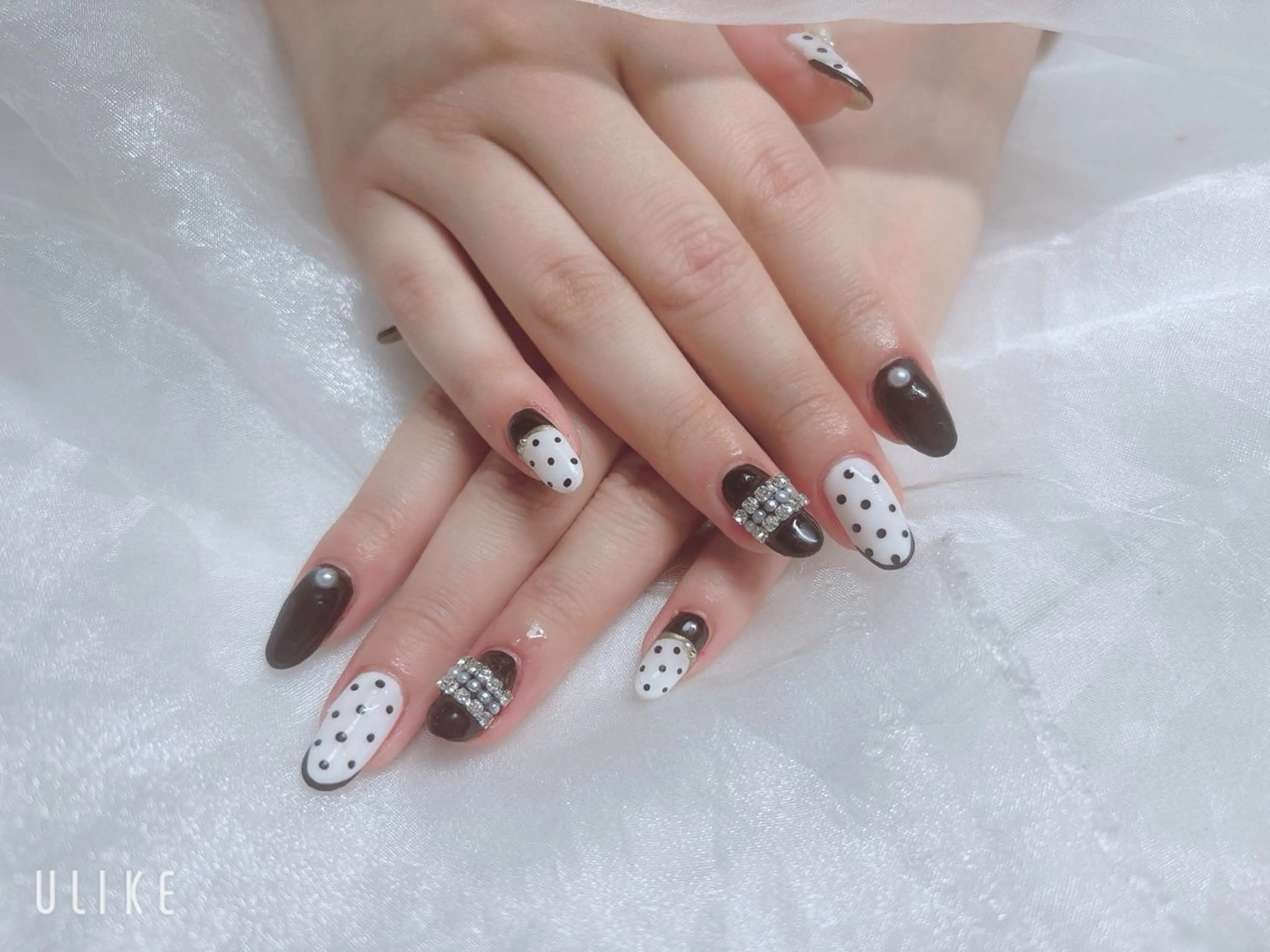 ネイル ガーリー ハンドネイル BABY LION :Fumiyoのネイルデザイン