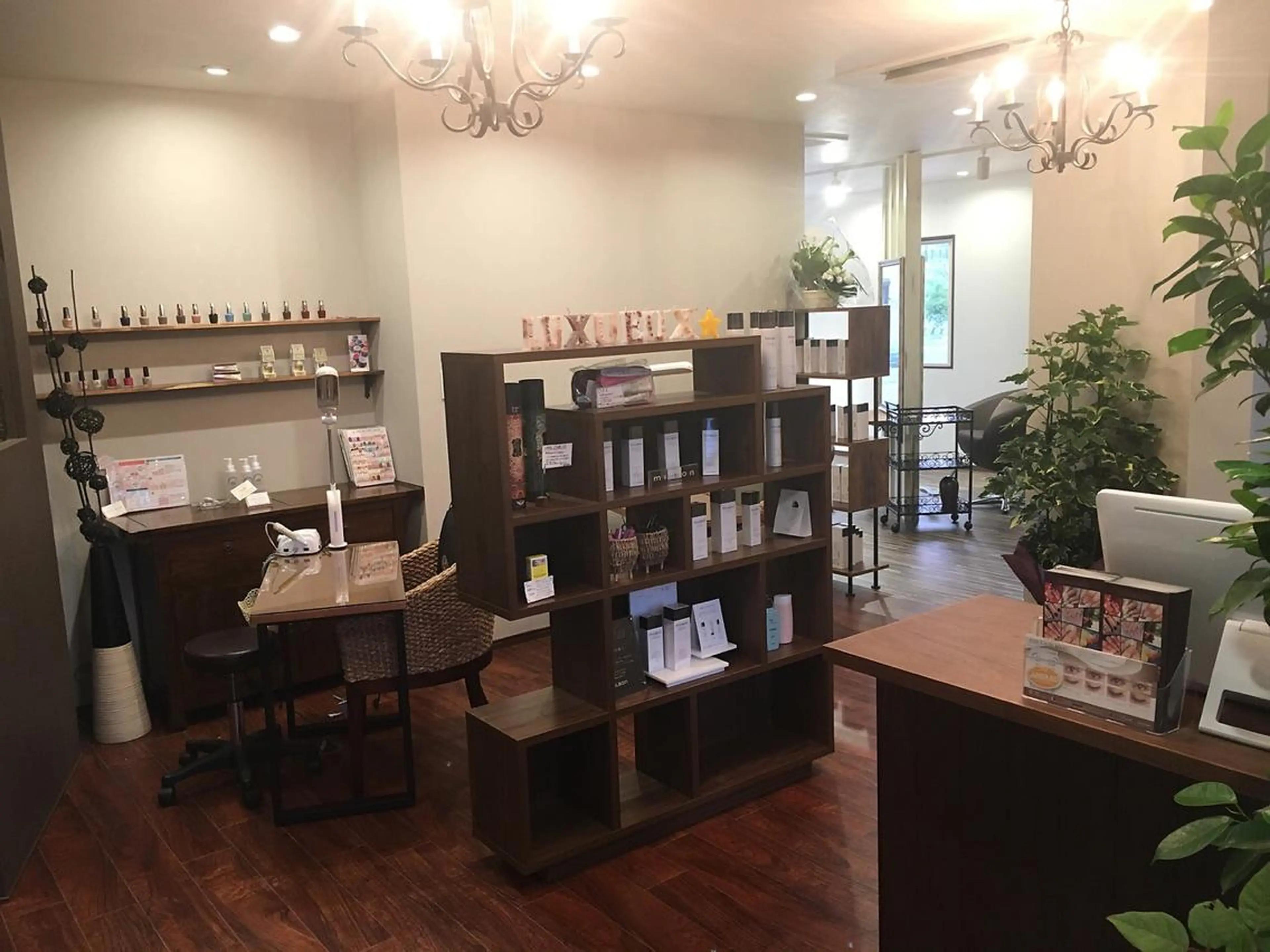 マツエク・マツパ LUXUEUX春日店所属・LUXUEUX春日店 (ルクソー)のネイルデザイン