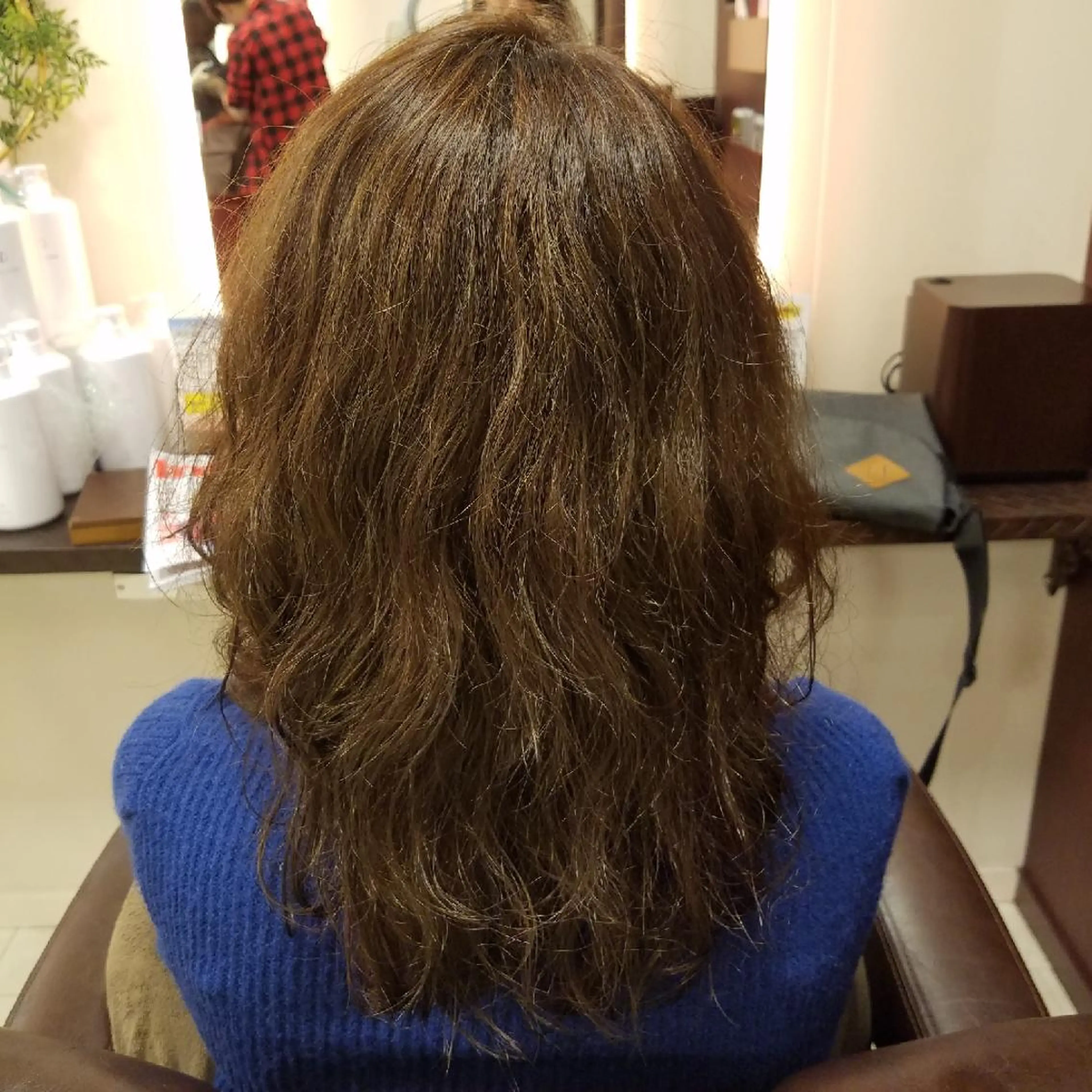 ロング カラー レイヤーカット 麻里 杏彩のヘアスタイル