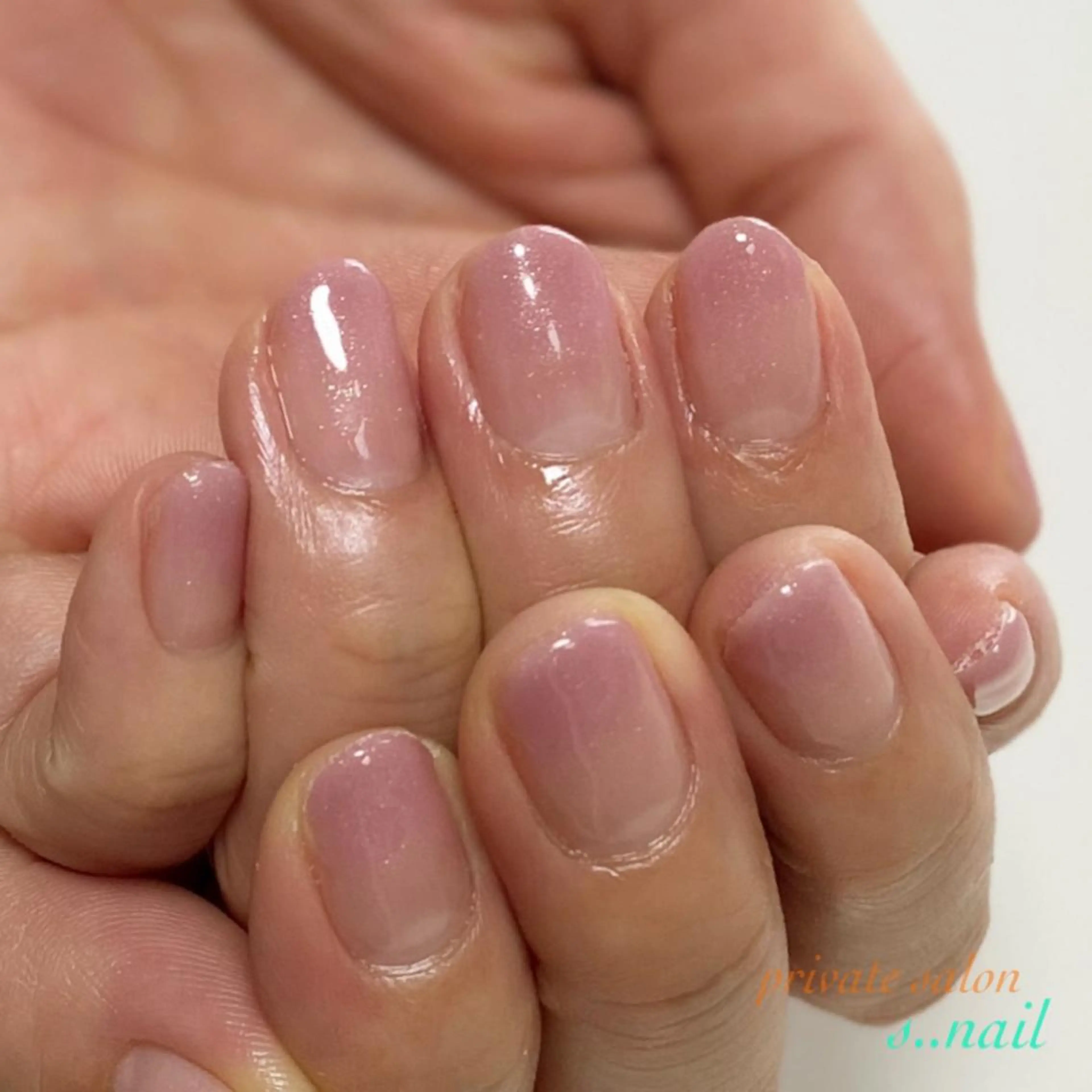 ネイル グラデーション ピンク ハンドネイル フットネイル s..nail / MORITAのネイルデザイン