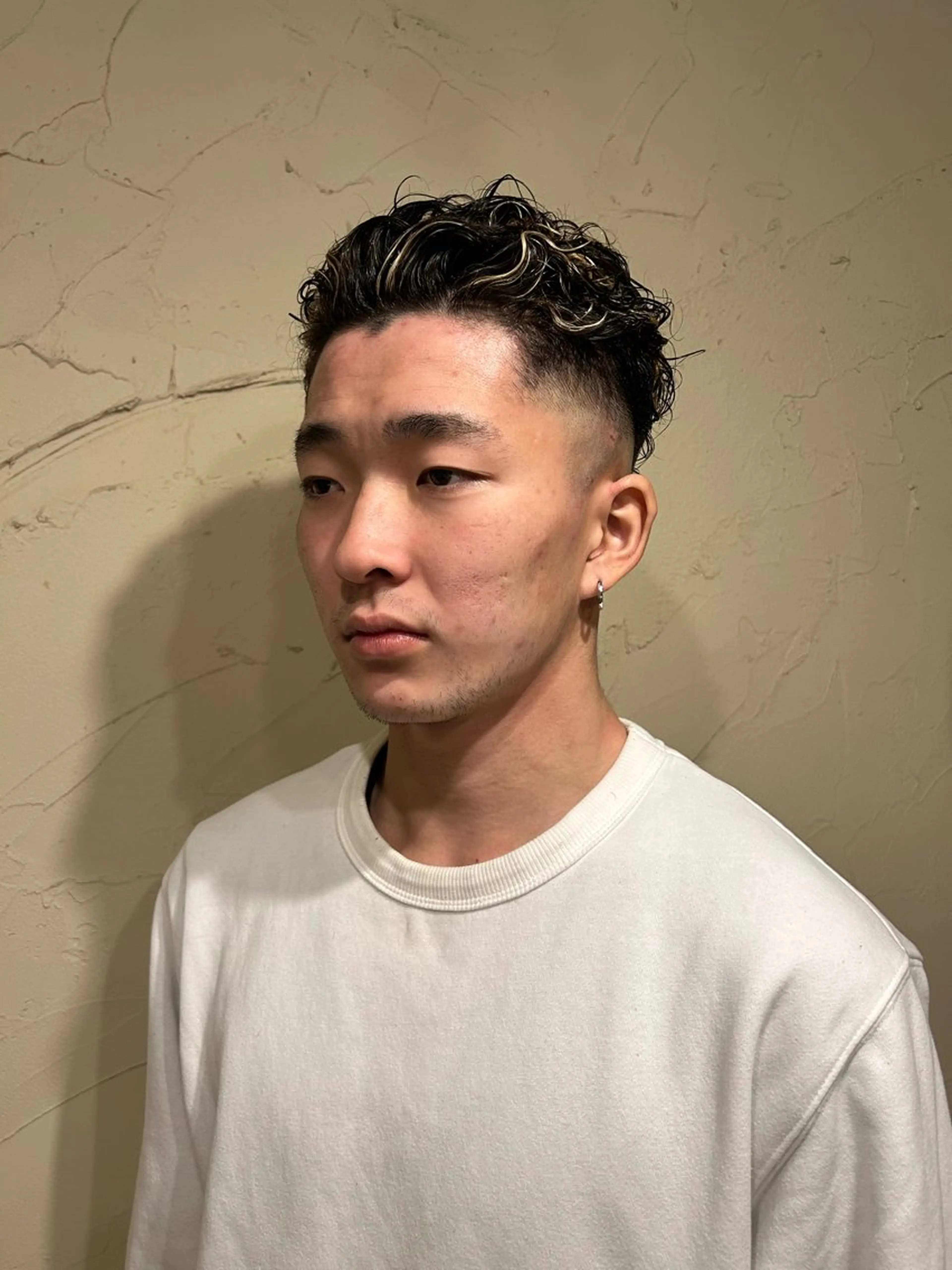 カラー パーマ メンズ 千葉 景虎のヘアスタイル