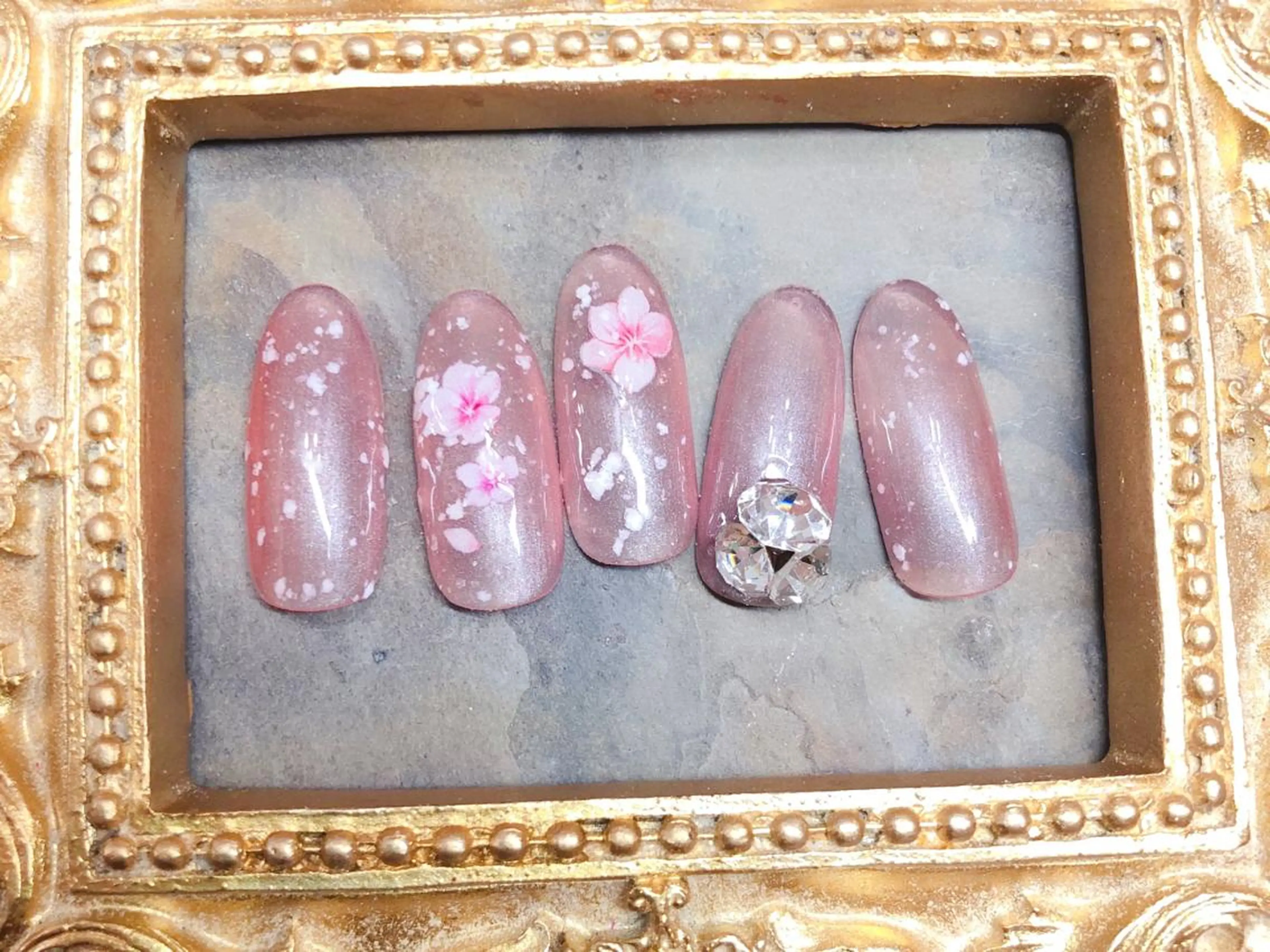 ネイル ハンドネイル マジックミラー所属・マジック ミラーのネイルデザイン