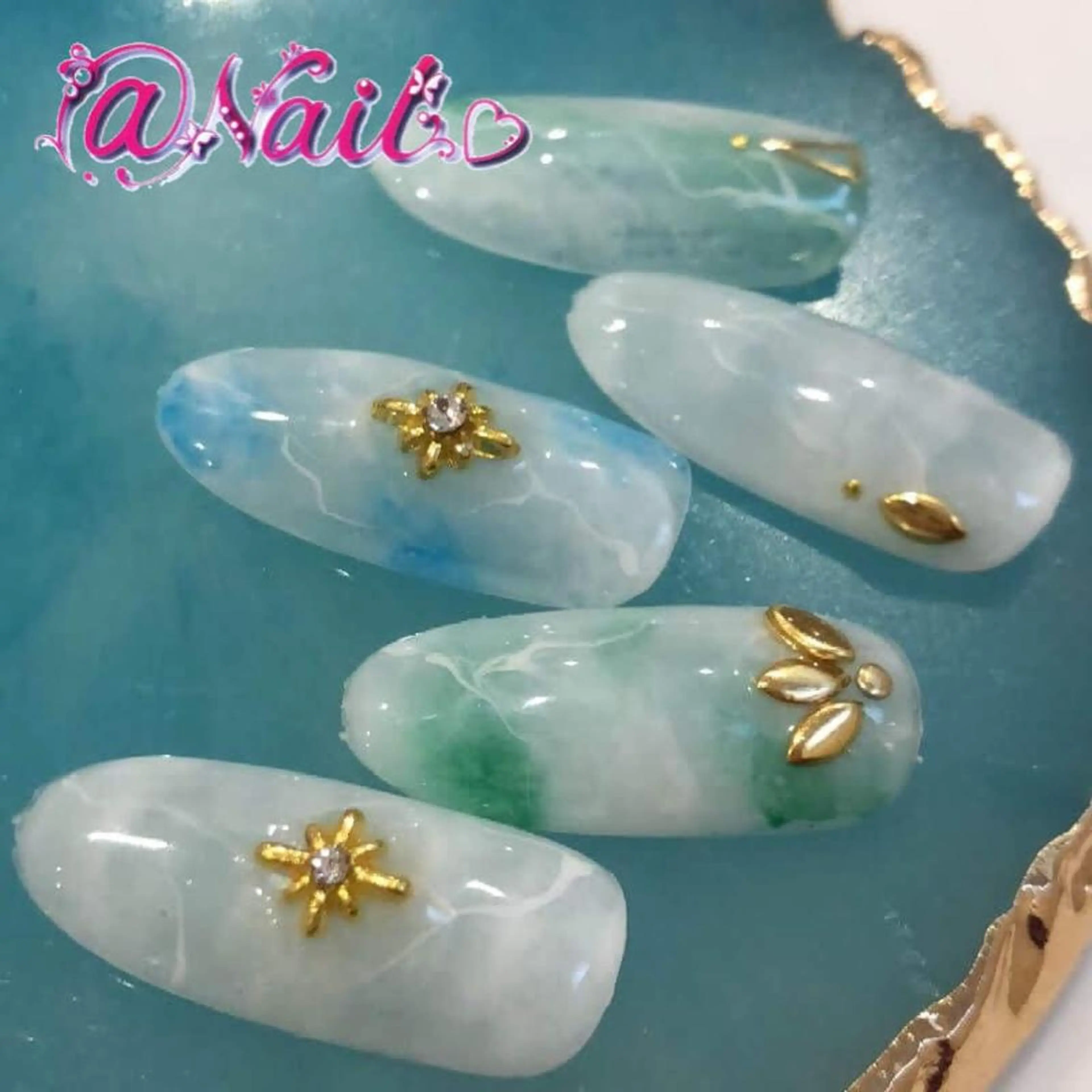 ネイル ネイルチップ 小尾 栞のネイルデザイン