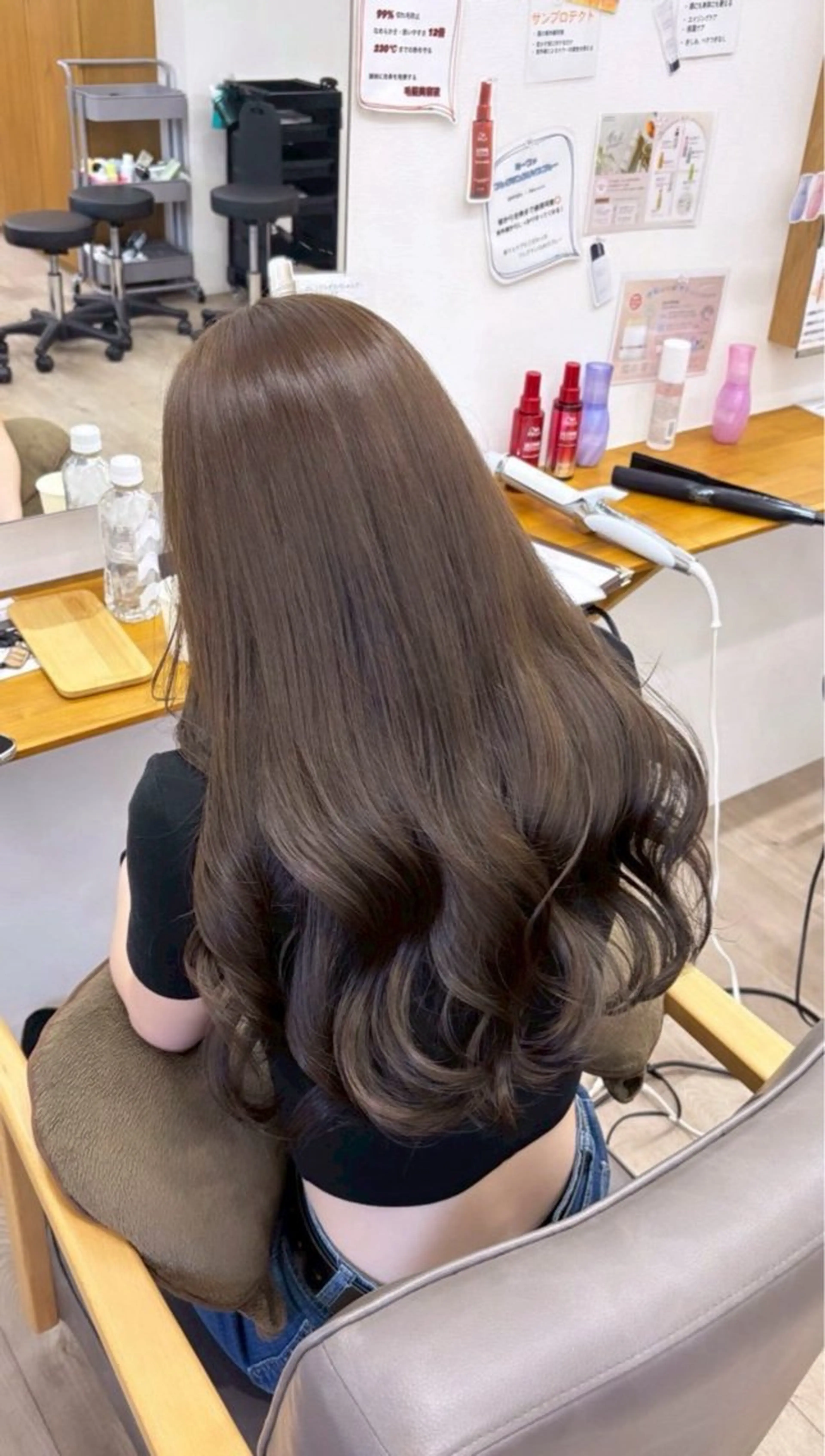 ロング ヘアカラー 🫧鈴木 遥夏🫧のヘアスタイル