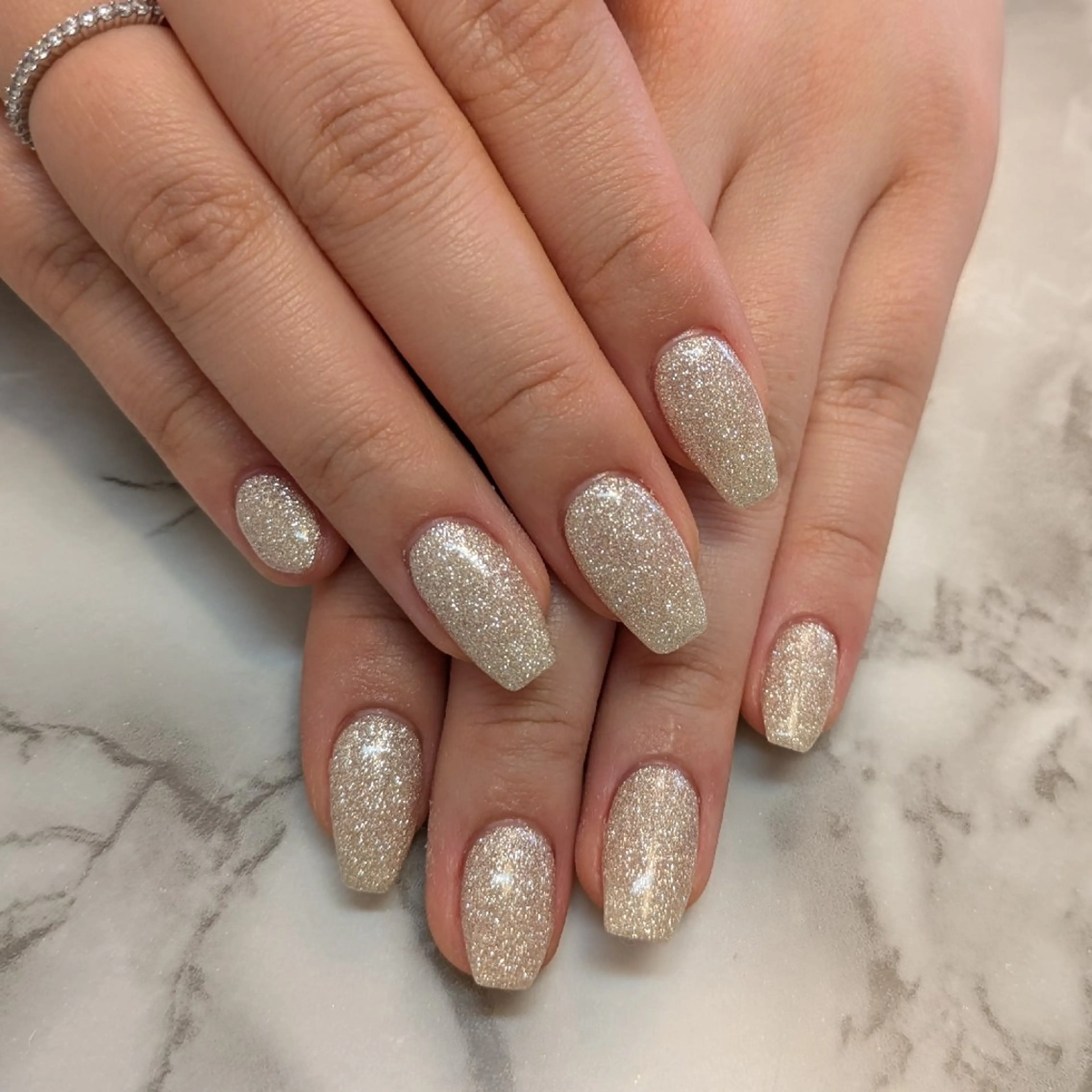 ネイル ラメ(グリッター) ジェヌインネイル 河内のネイルデザイン