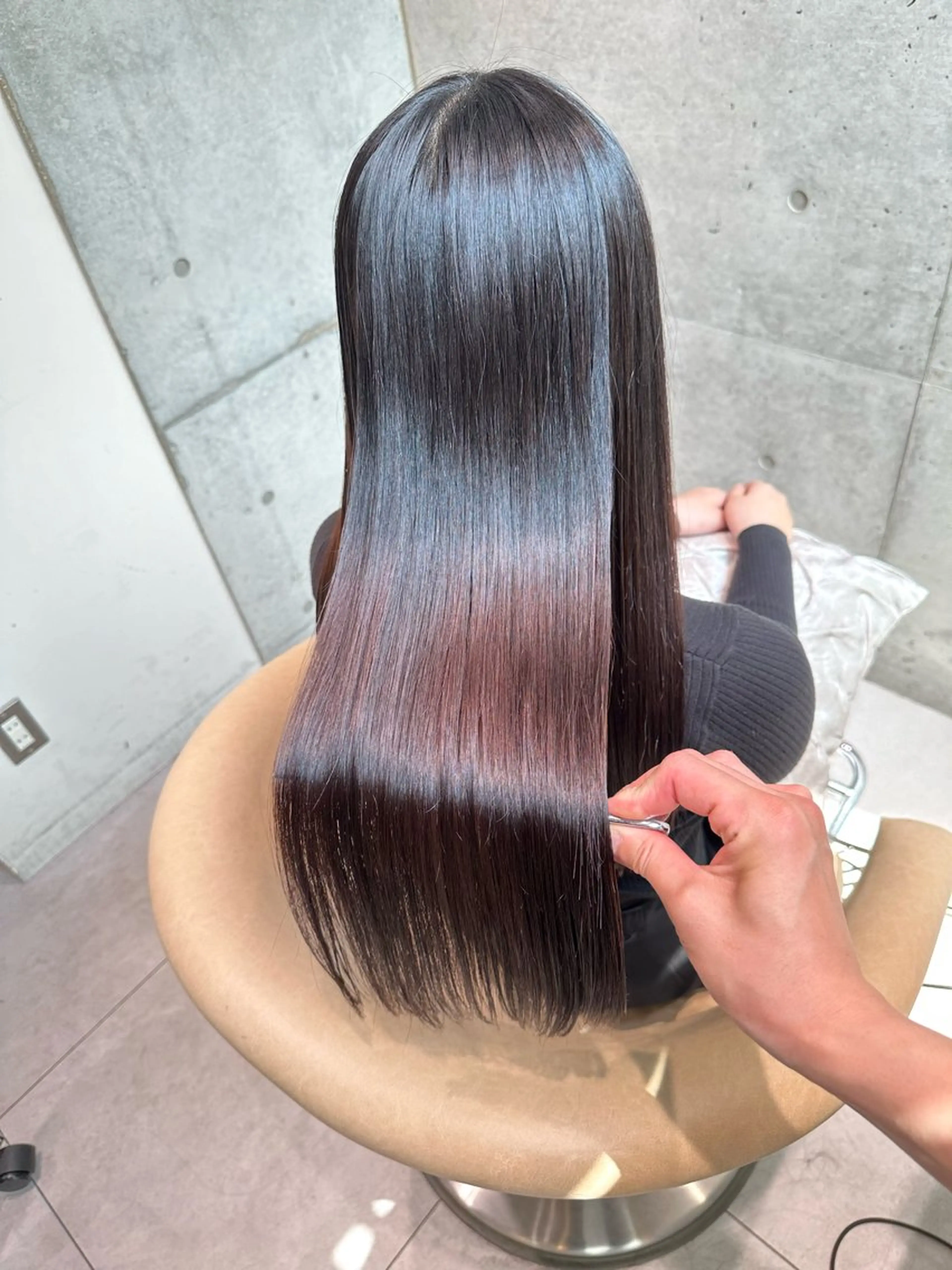 ロング カット 縮毛矯正 トリートメント 《髪質改善✖️オリー ブ🧸》小嶋拓也のヘアスタイル