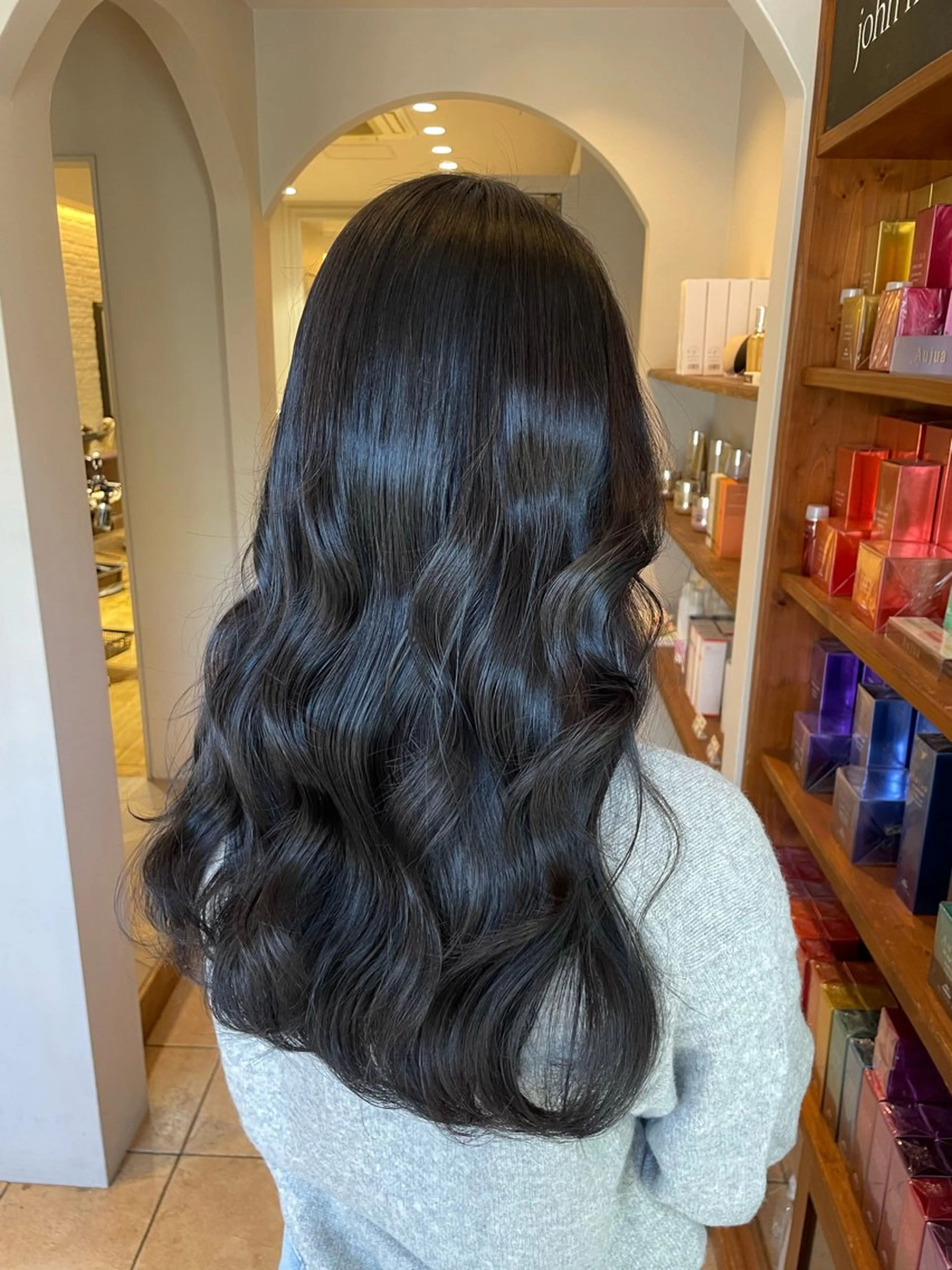 ロング カラー ダークグレー ダークグレージュ グレージュ ヘアカラー トリートメント ハイトーン/透明感 カラー/下出有沙のヘアスタイル