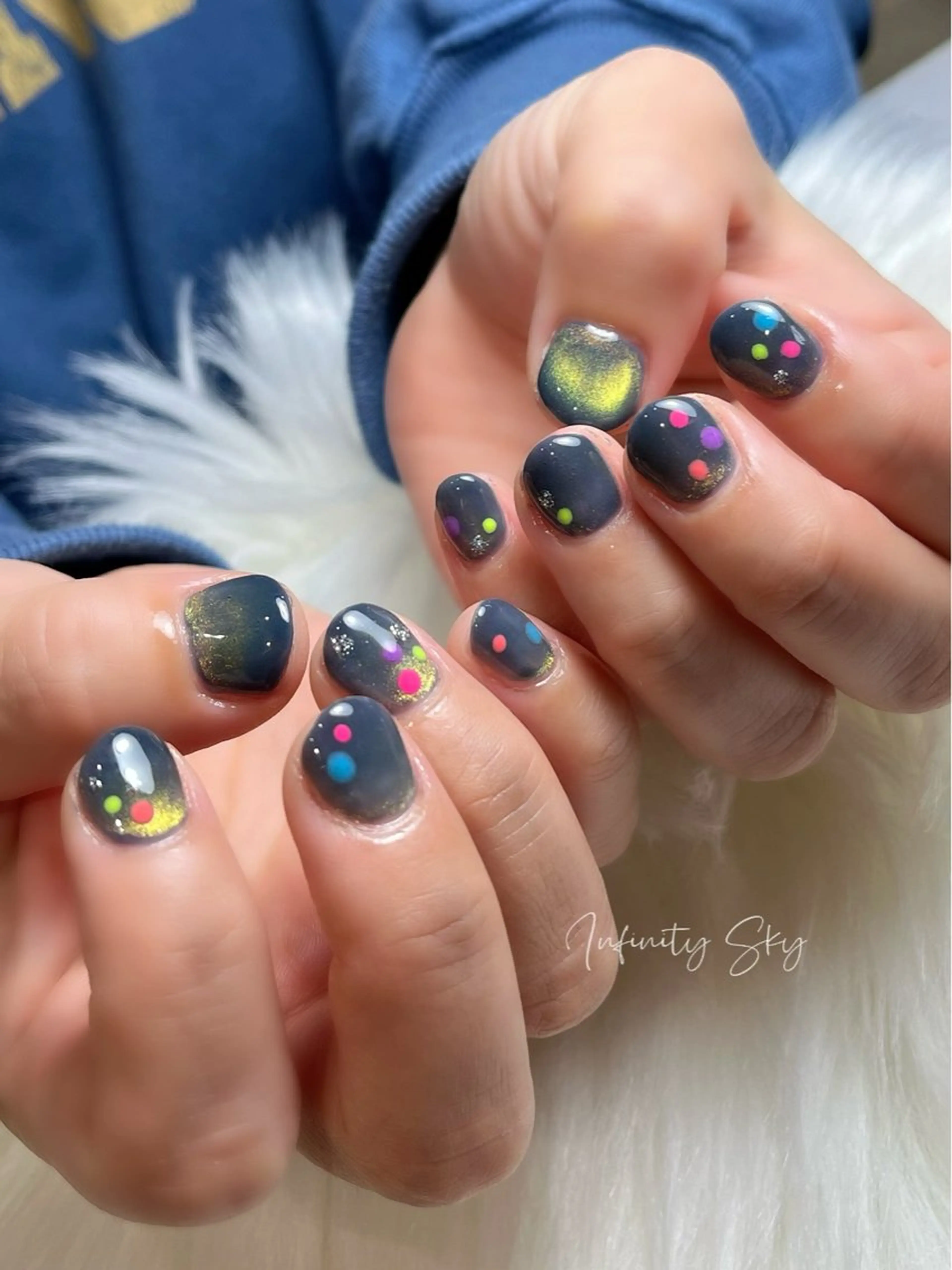 ネイル ブルー infinity skyのネイルデザイン