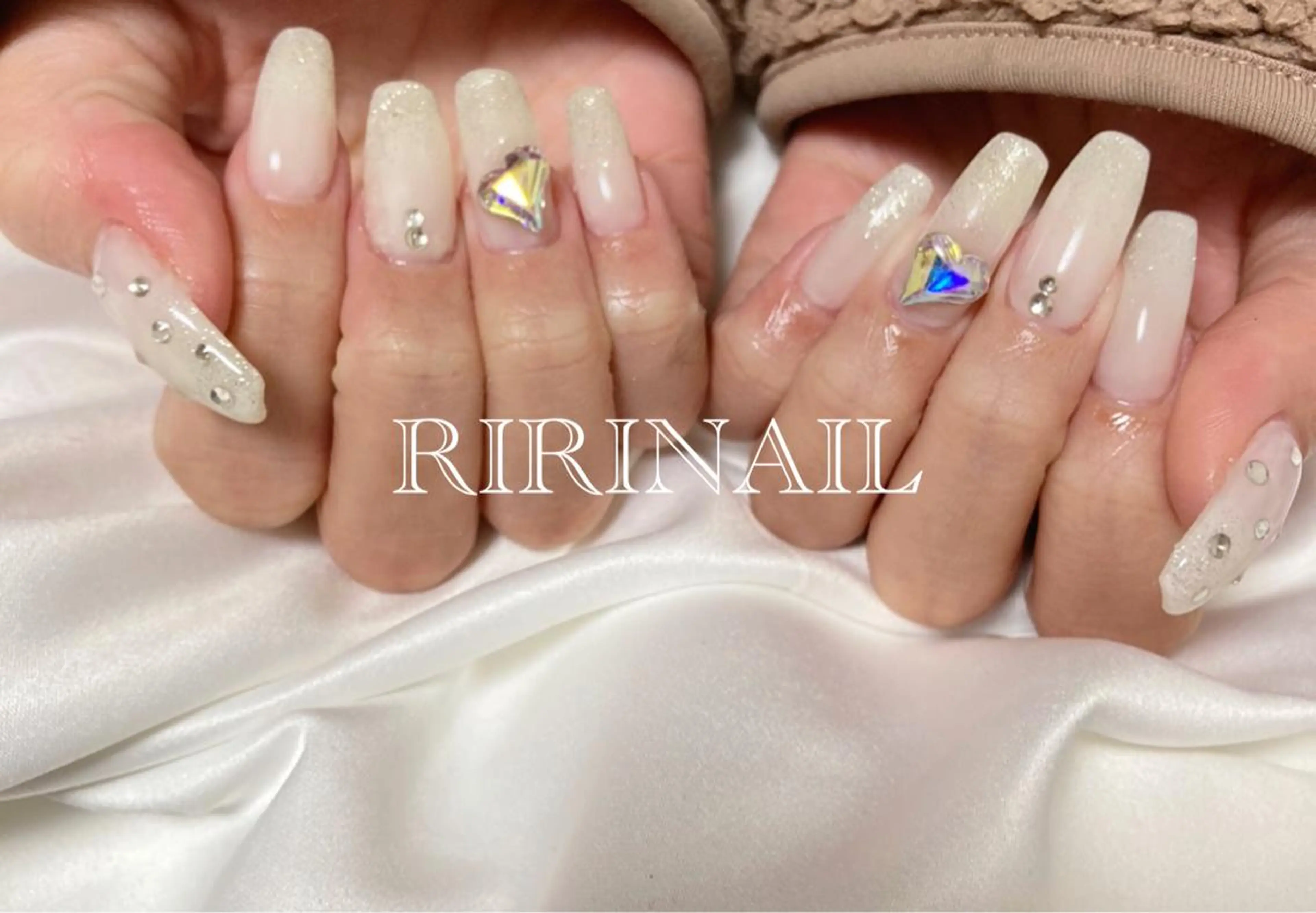 ネイル ホワイト ハンドネイル RIRI NAIL♡のネイルデザイン