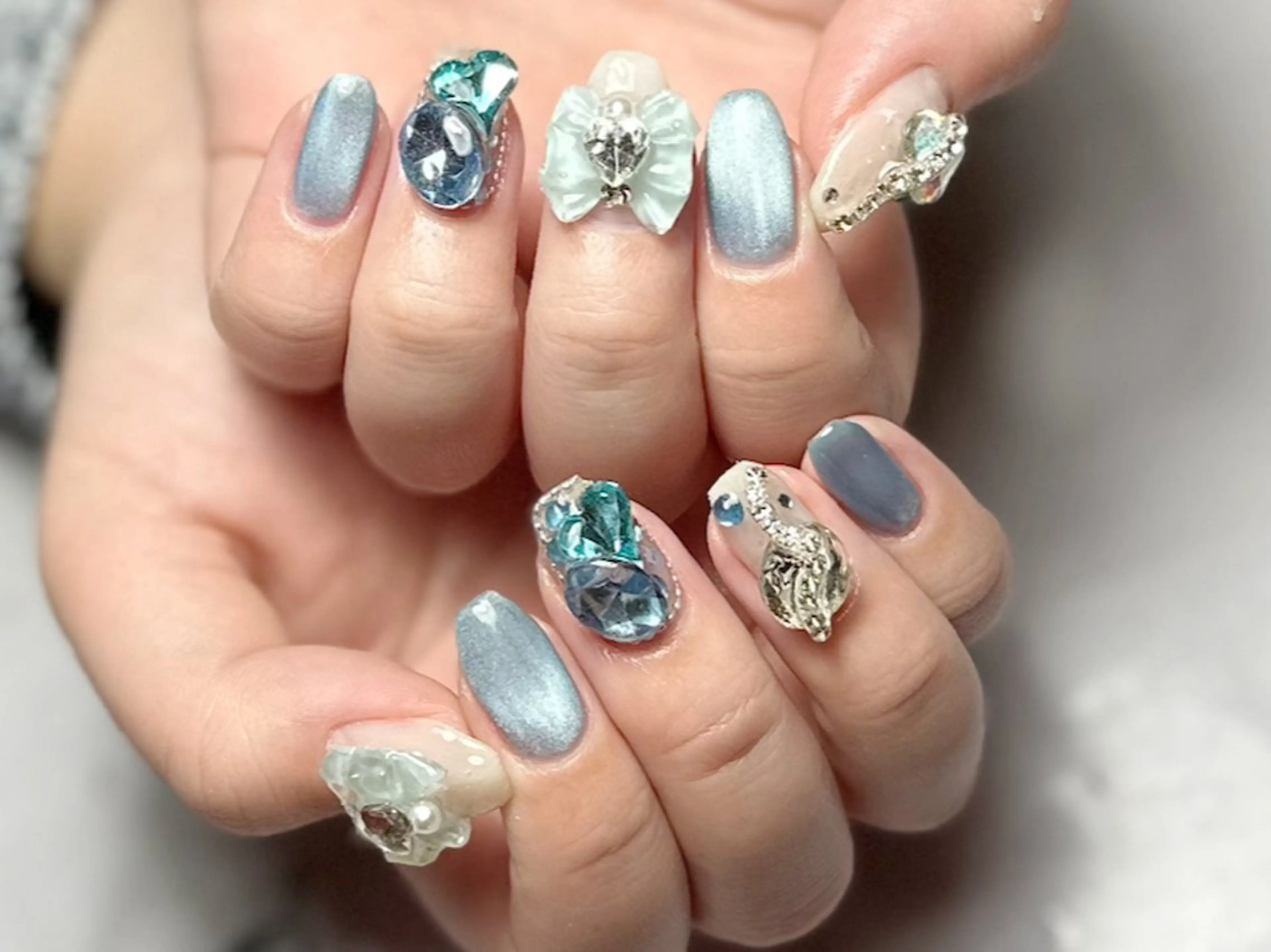 ネイル 新山 聖のネイルデザイン