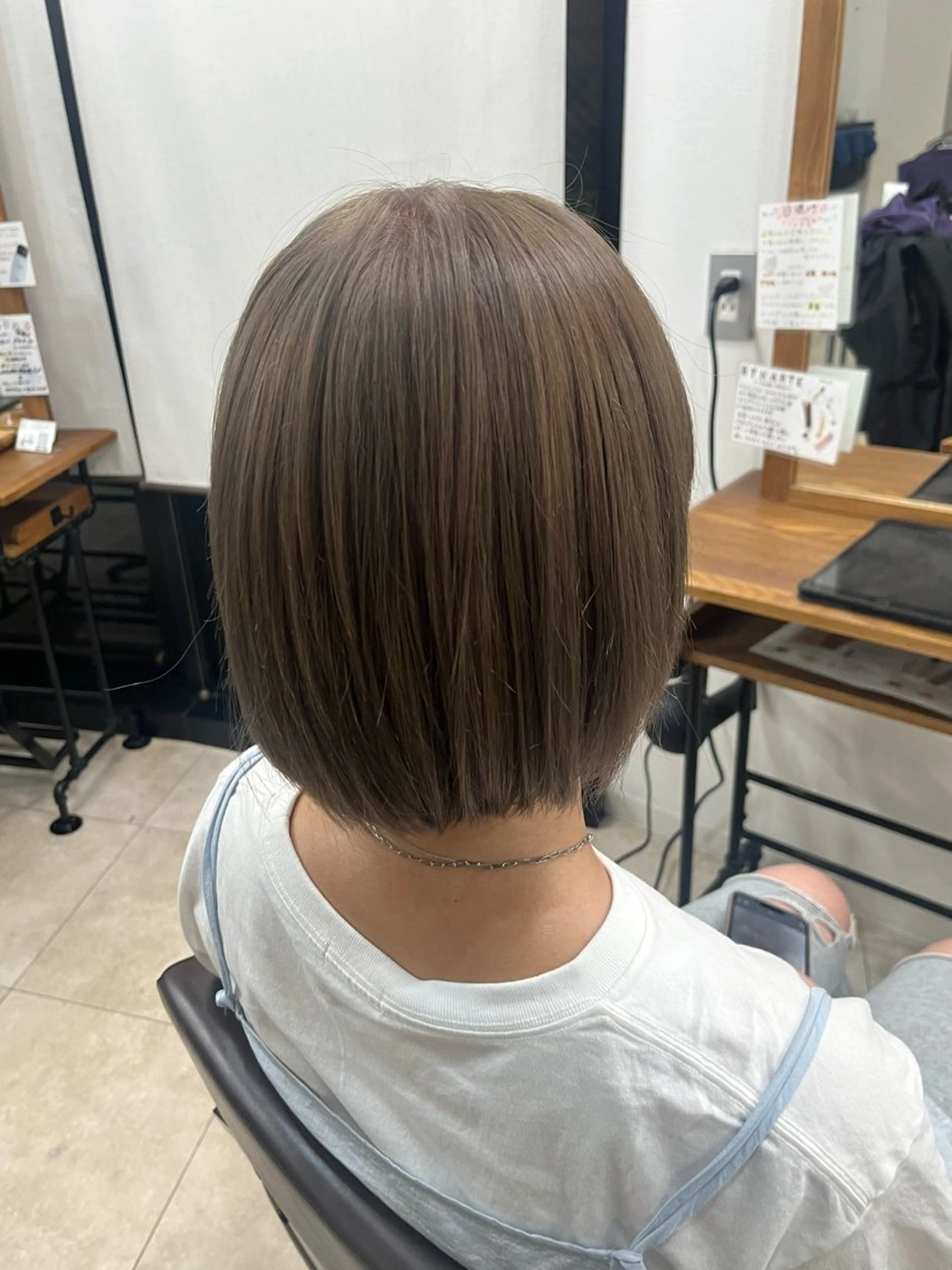 カラー ヘアカラー 橋本 萌々香のヘアスタイル