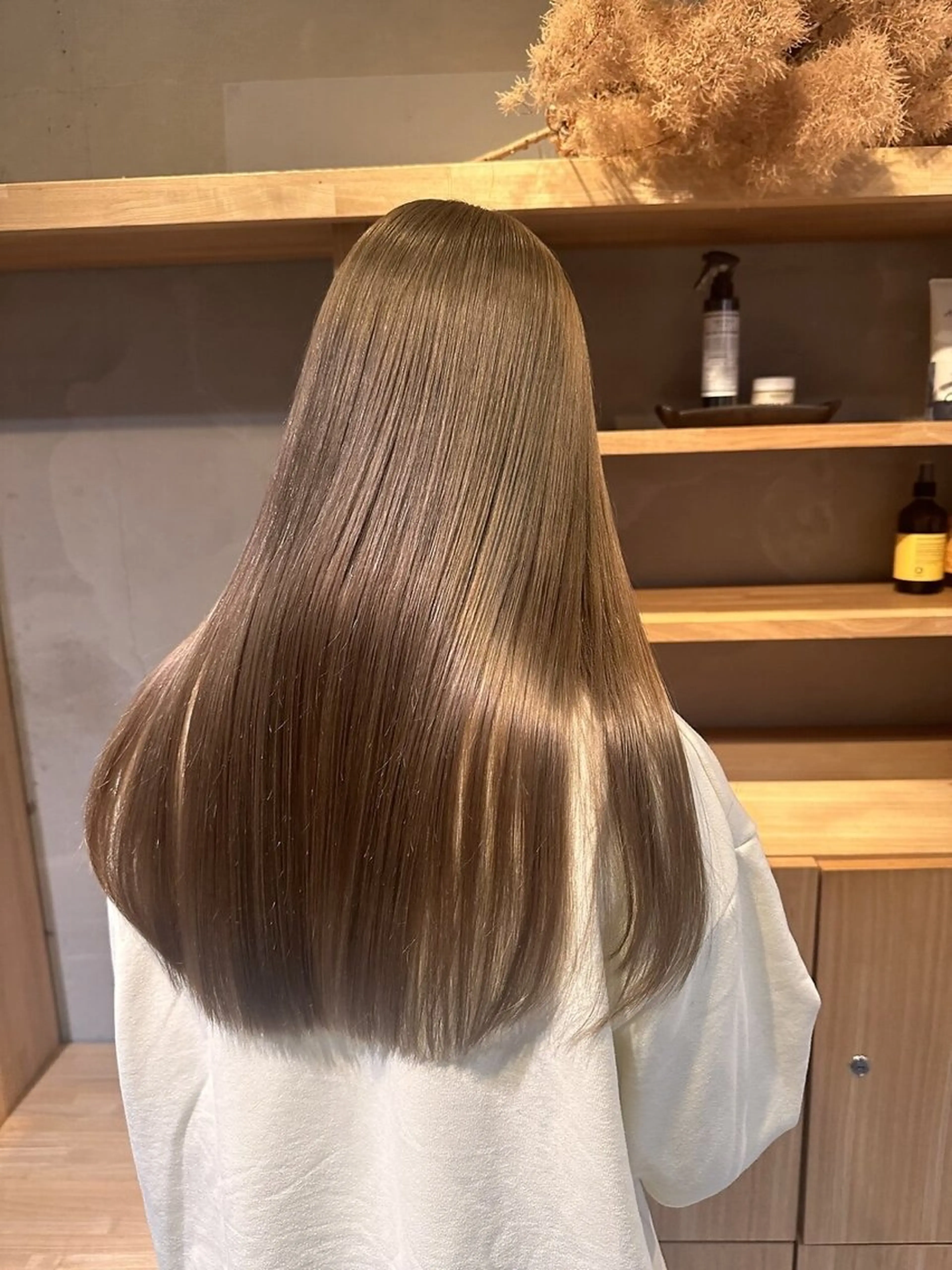 ロング Ashe　oleng所属・オモヤ ウタノのヘアスタイル