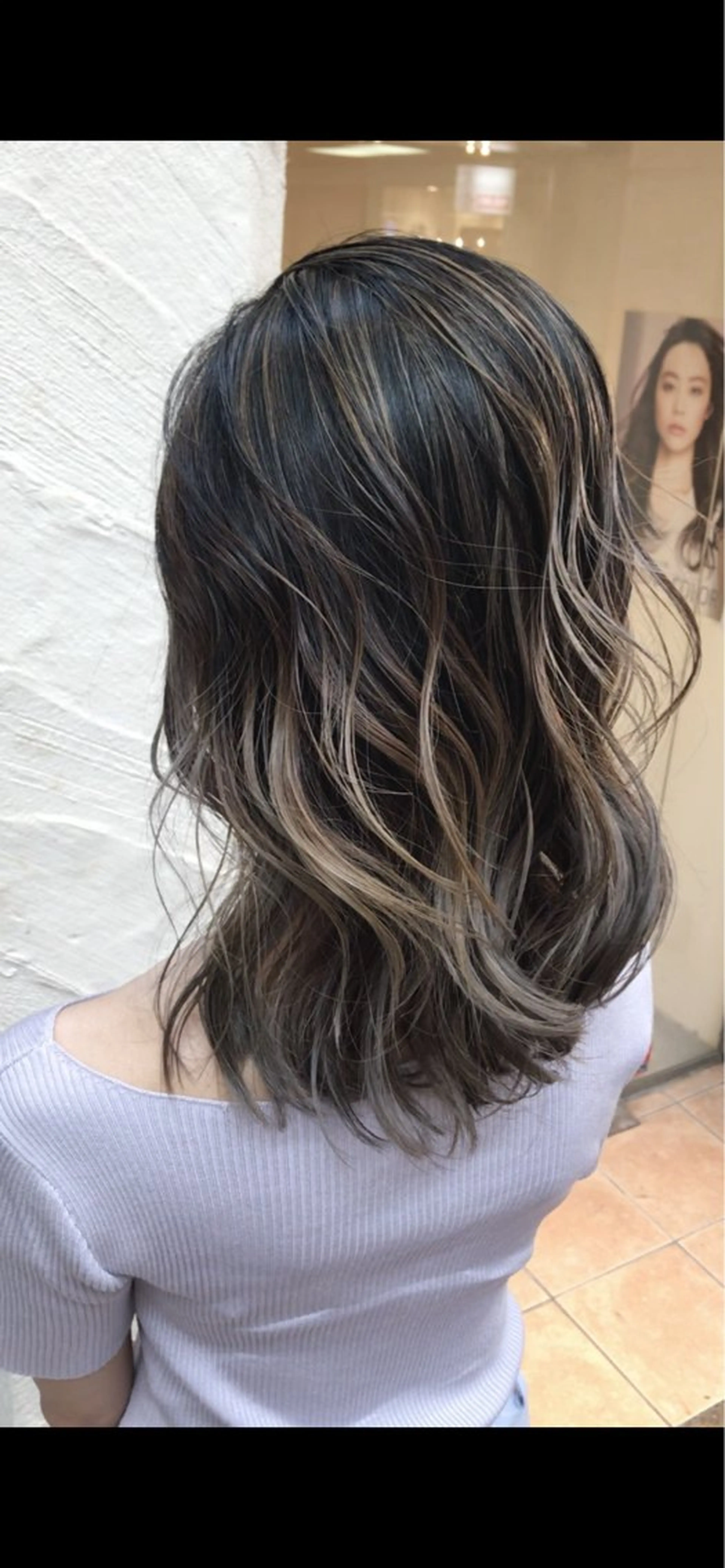 ミディアム カラー アッシュ バレイヤージュ ベージュカラー ブリーチ ケアブリーチ AMI Hair  supply所属・髪質改善カラー 韓国風レイヤーのヘアスタイル