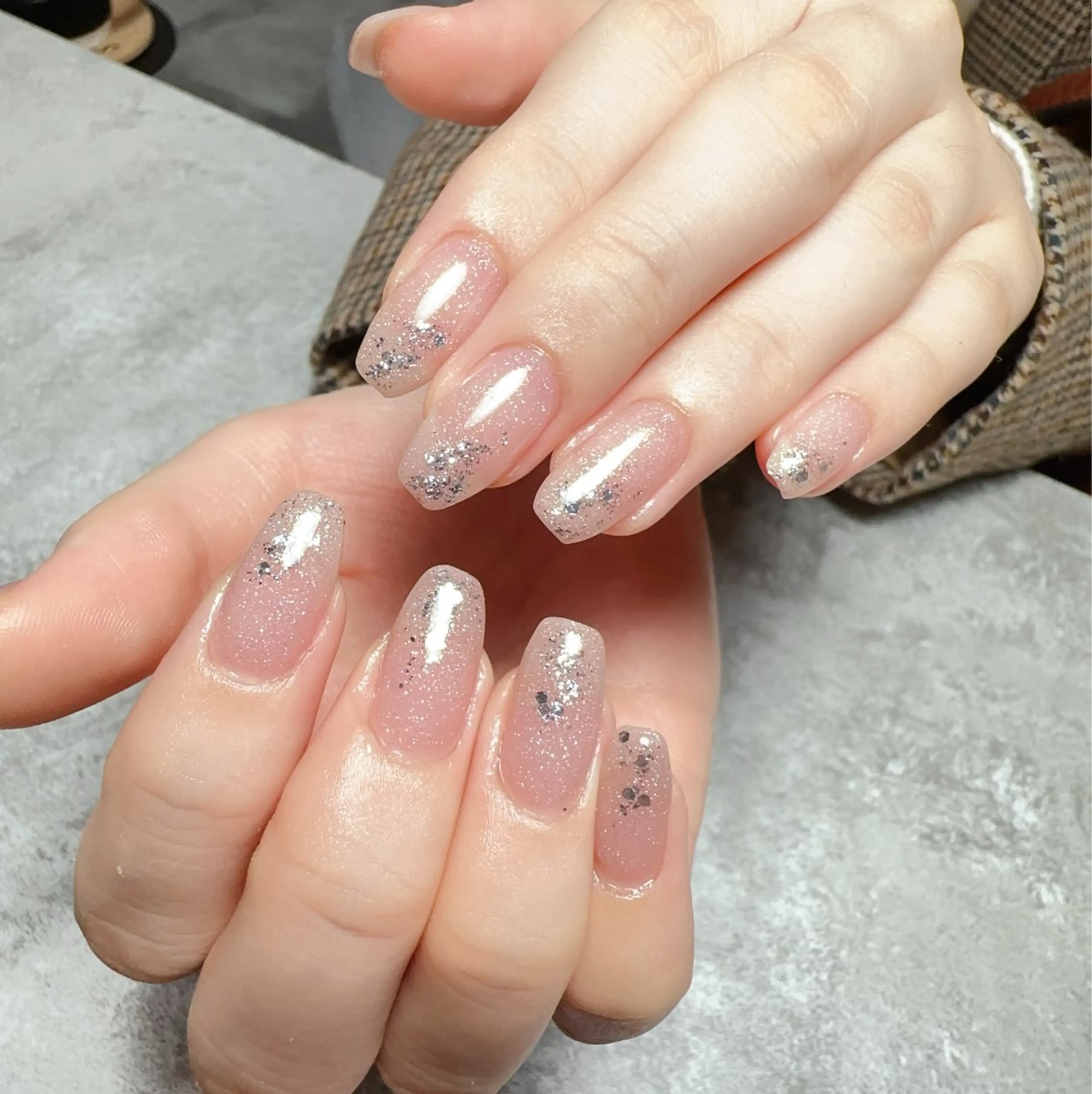 【上品な指先に…**】ワンカラー➕ラメポイント、新規オフ無料、丁寧なケア込みの写真