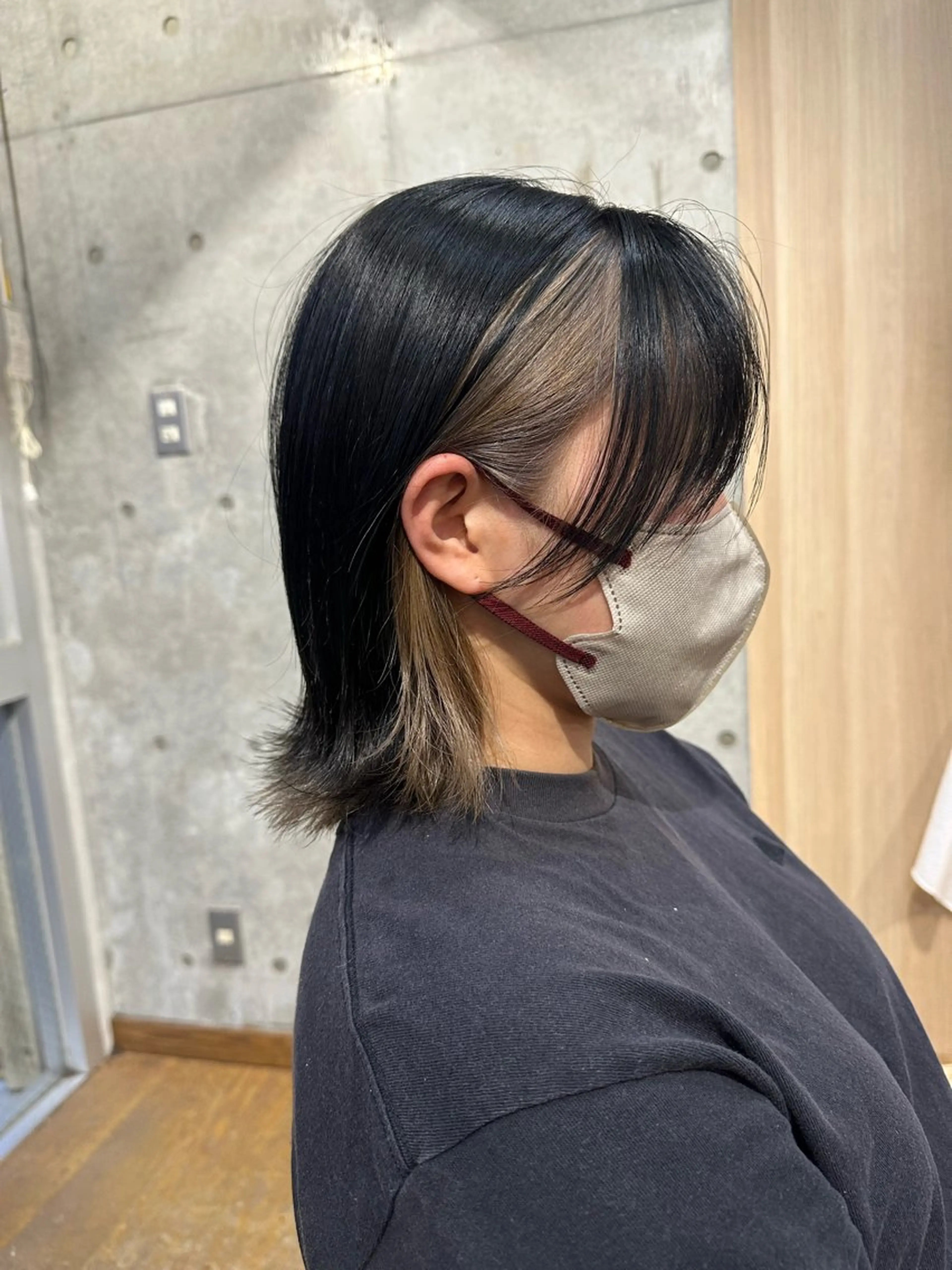 ミディアム カラー アディクシーカラー ブリーチ ケアブリーチ ダブルカラー イヤリングカラー fullbloom hair&spa所属・DAIKIベージュ 🍂レイヤーカットのヘアスタイル